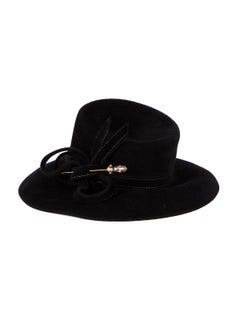 Pre-Loved Philip Treacy Women's Velvet Hat