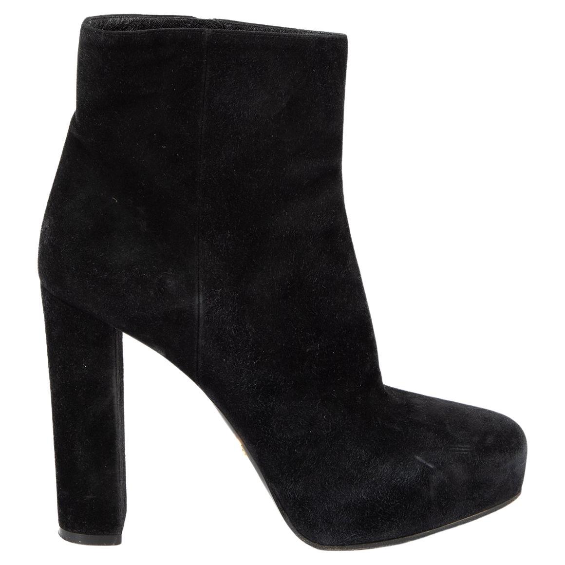 Pré-aimé Prada Women's Black Pointed Toe Platform Heeled Ankle Boot