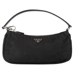 Used Pre-Loved Prada Women's Black Re-Nylon Tessuto Shoulder Bag