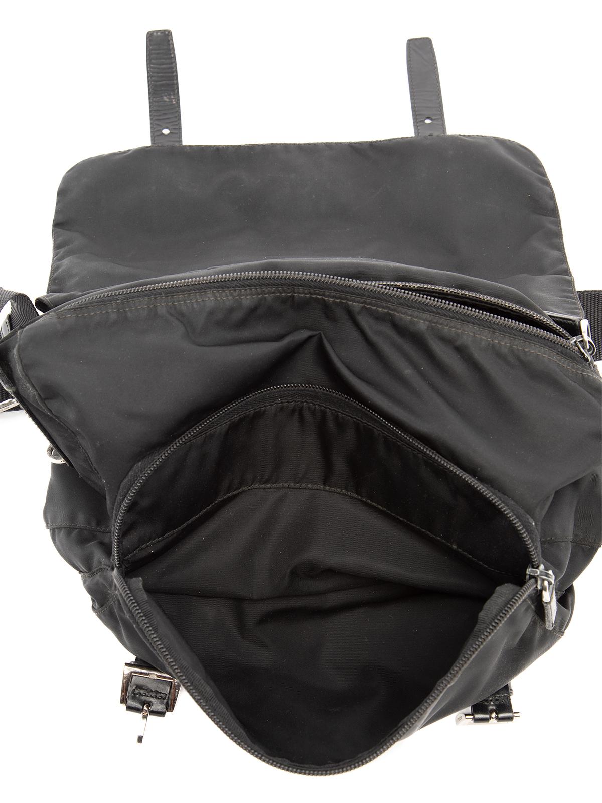 Pre-Loved Prada Women's Nylon buckle Bag 2