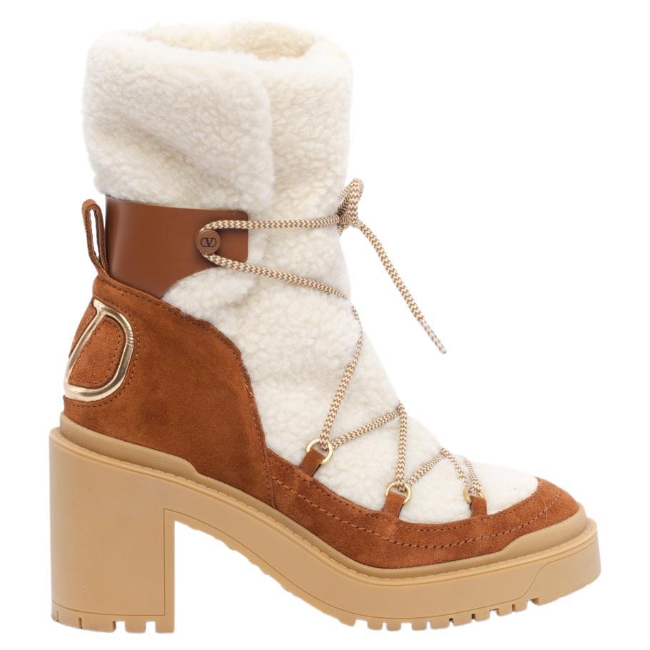 Beige Shearling Lace-Up Trekkgirl Boots 