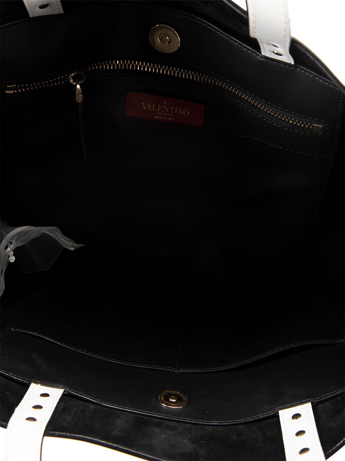 Pre-Loved Valentino Garavani Women's White Leather Rockstud VLTN Tote Bag In Excellent Condition In London, GB