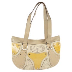 Pre-Loved Versace Women's Cream Leather Panelled Shoulder Bag