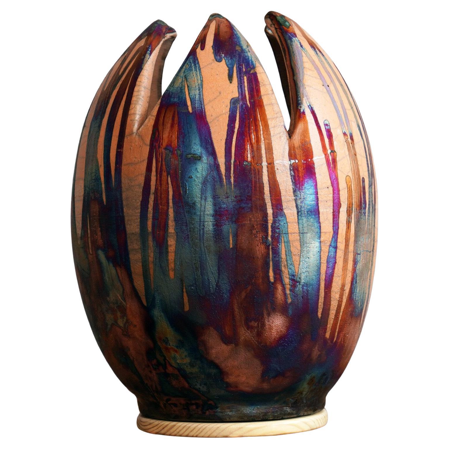 Pré-commande Grand Vase à Fleurs 11"" - Demi-Cuivre Mat - Décor en céramique de poterie Raku en vente