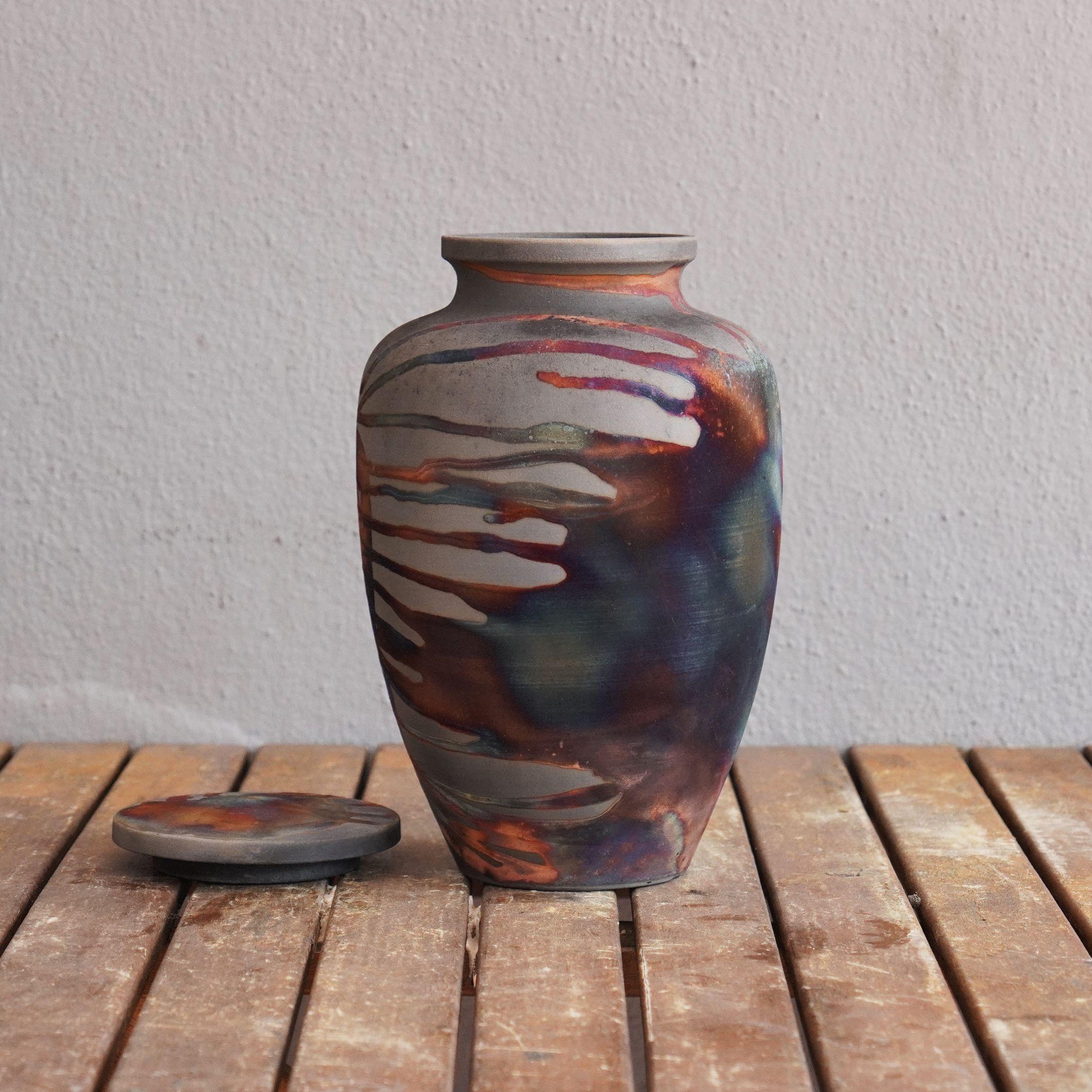 Modern Pre-Order Omoide Urn 170 Cubic Inches, Carbon Copper, Ceramic Raku Pottery For Sale