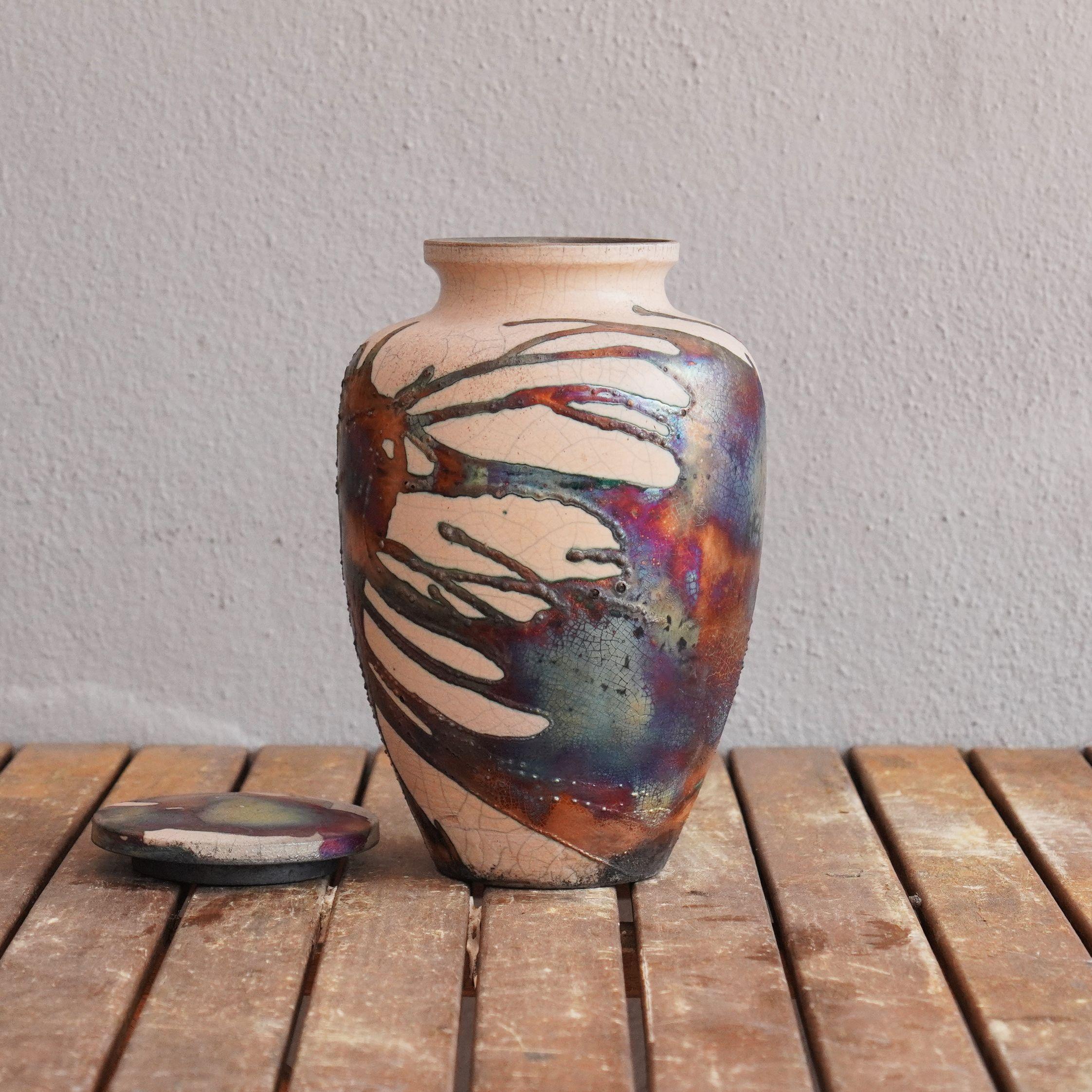 Pre-Order Omoide Urn 170 Cubic Inches, Half Copper Matte, Ceramic Raku Pottery In New Condition For Sale In Petaling Jaya, MY