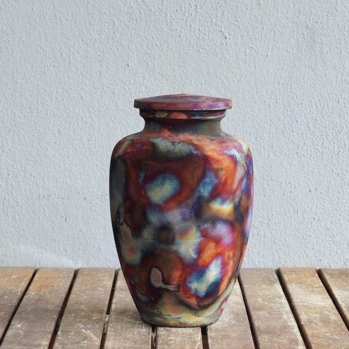 Modern Pre-Order Omoide Urn 170 Cubic Inches, Full Copper Matte, Ceramic Raku Pottery For Sale