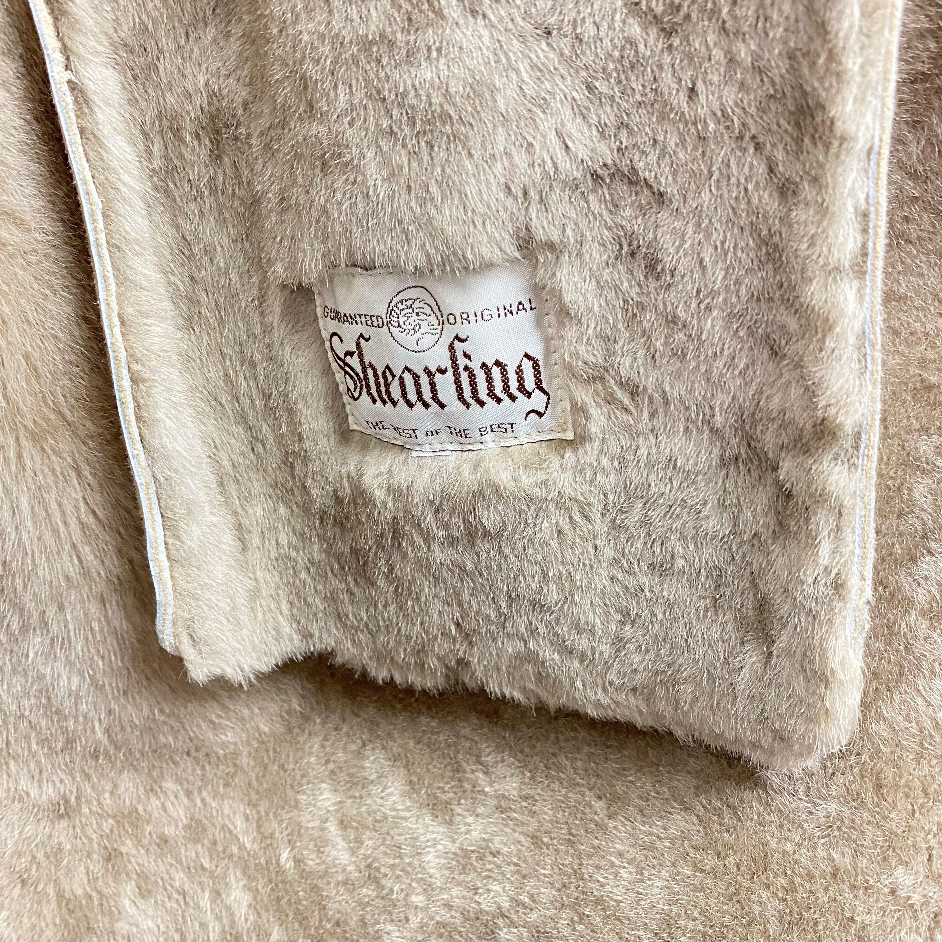 Brand New Fendi Fendissime Italian Beige Shearling Fur Coat (Size 14-L) For Sale 1
