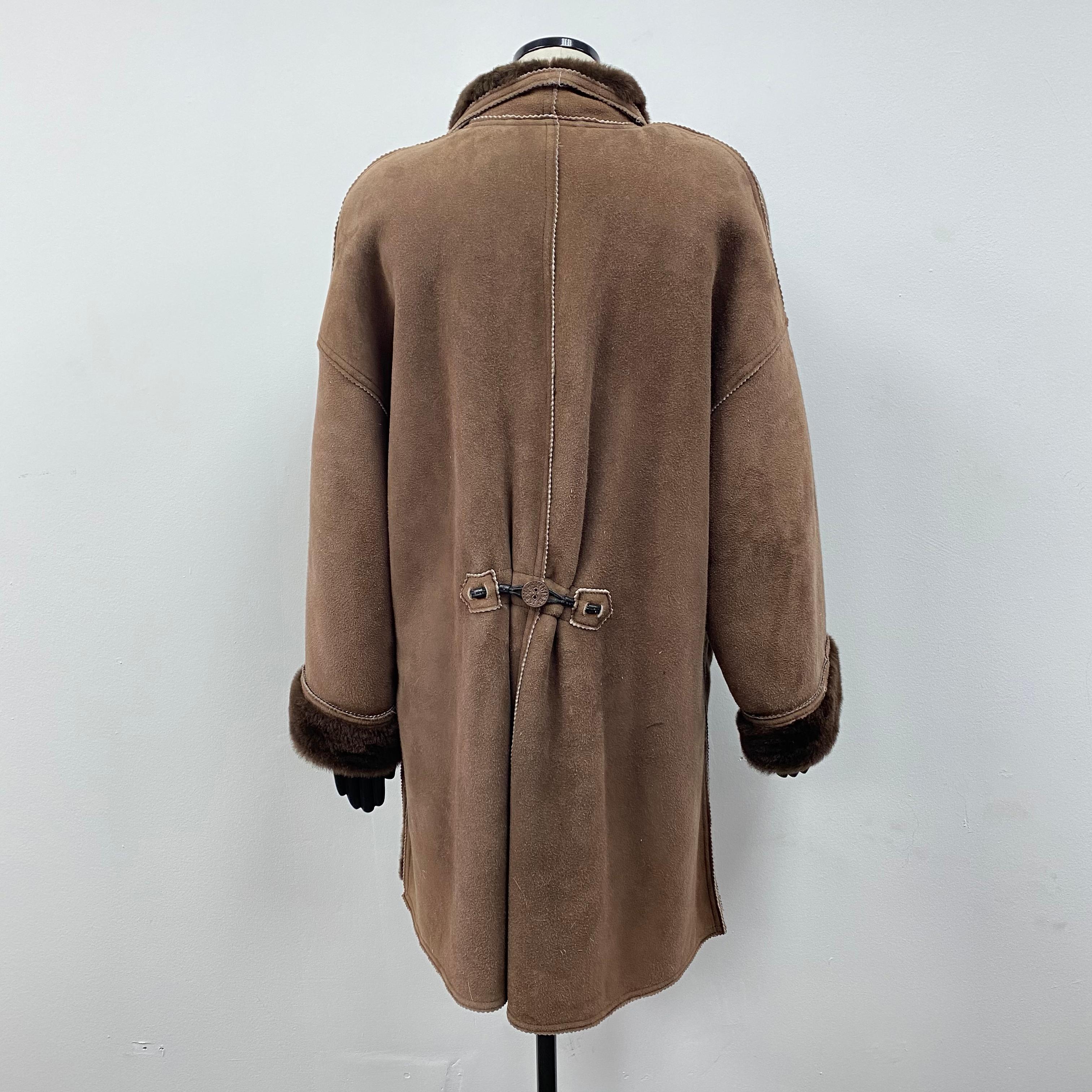Women's Fendi Fendissime Italian Brown Shearling Fur Coat (Size 14-L) For Sale