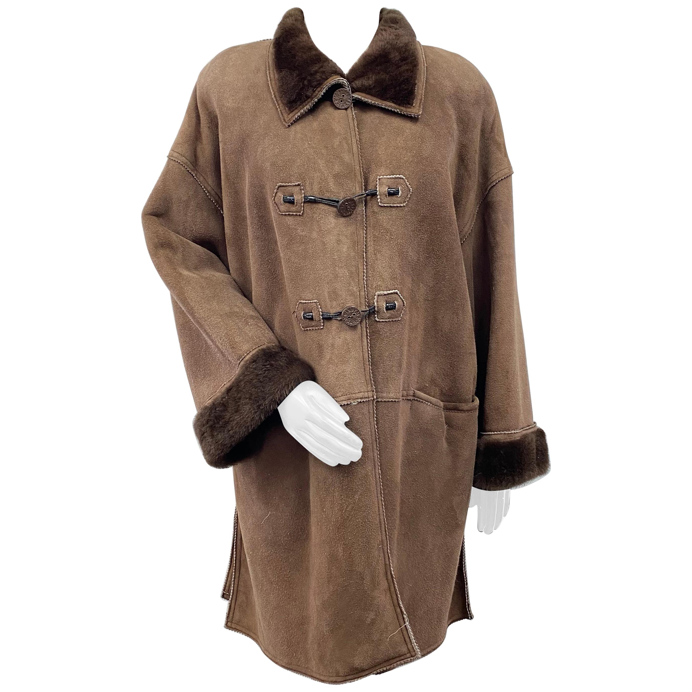 Fendi Fendissime Italian Brown Shearling Fur Coat (Size 14-L) For Sale