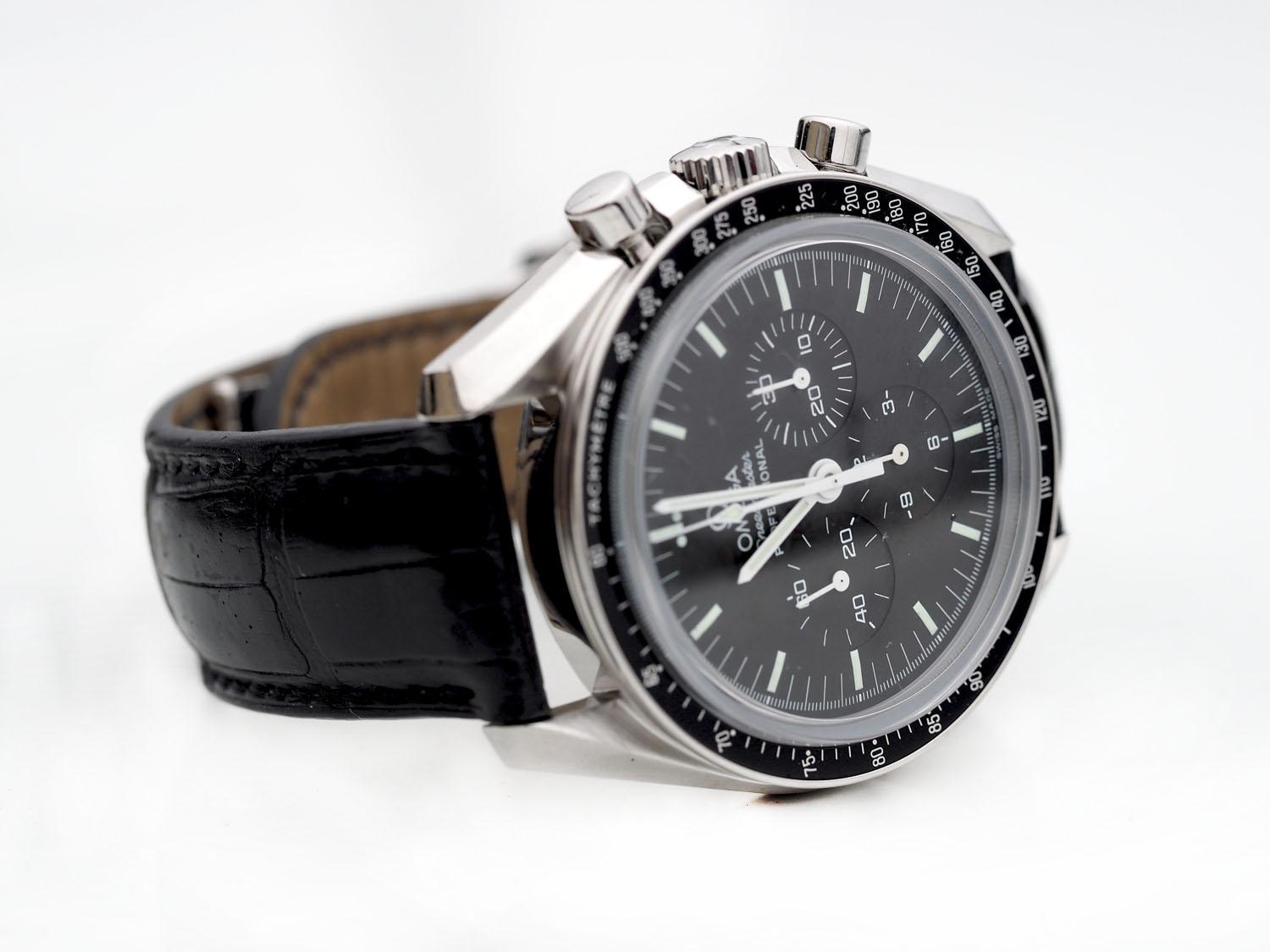 Pre-Owned Gents Omega Stainless Steel Speedmaster Moonwatch Ref 3873.50.31 In Good Condition In Addison, TX