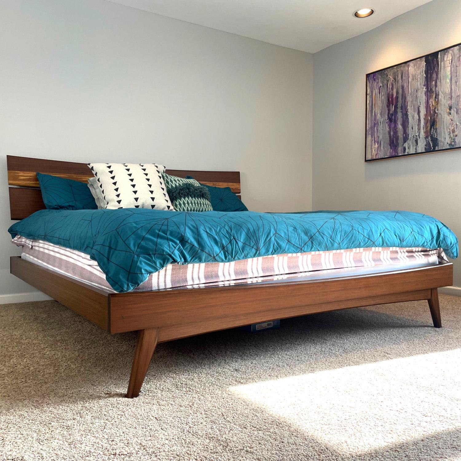 Pre-Owned Greenington Azara King Size Sustainable Eco-Friendly Platform Bed For Sale 5