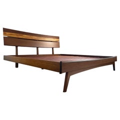 Used Pre-Owned Greenington Azara King Size Sustainable Eco-Friendly Platform Bed