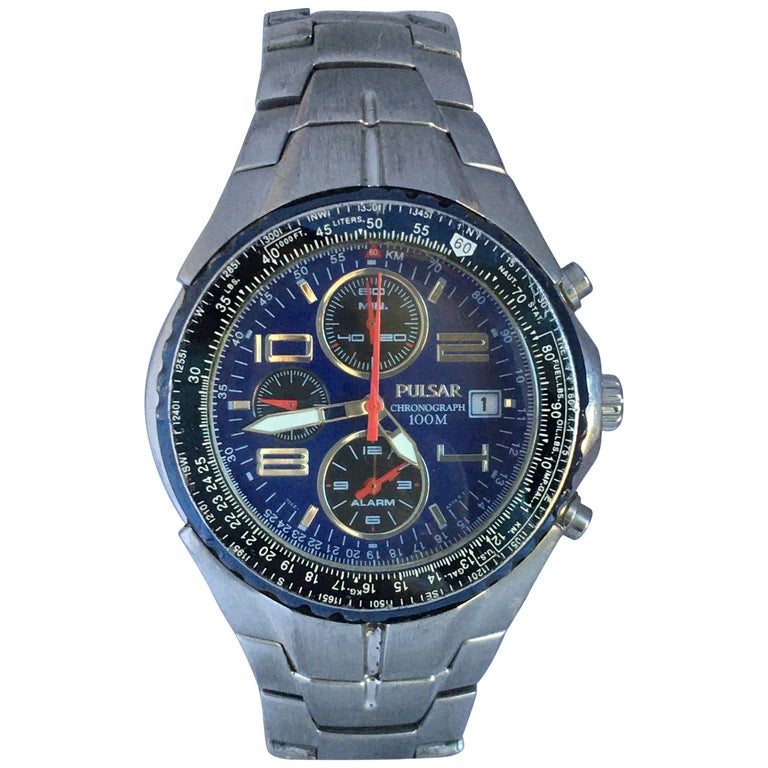 Pre-Owned Stainless Steel Pulsar Chronograph 100M Men's Watch For Sale at  1stDibs