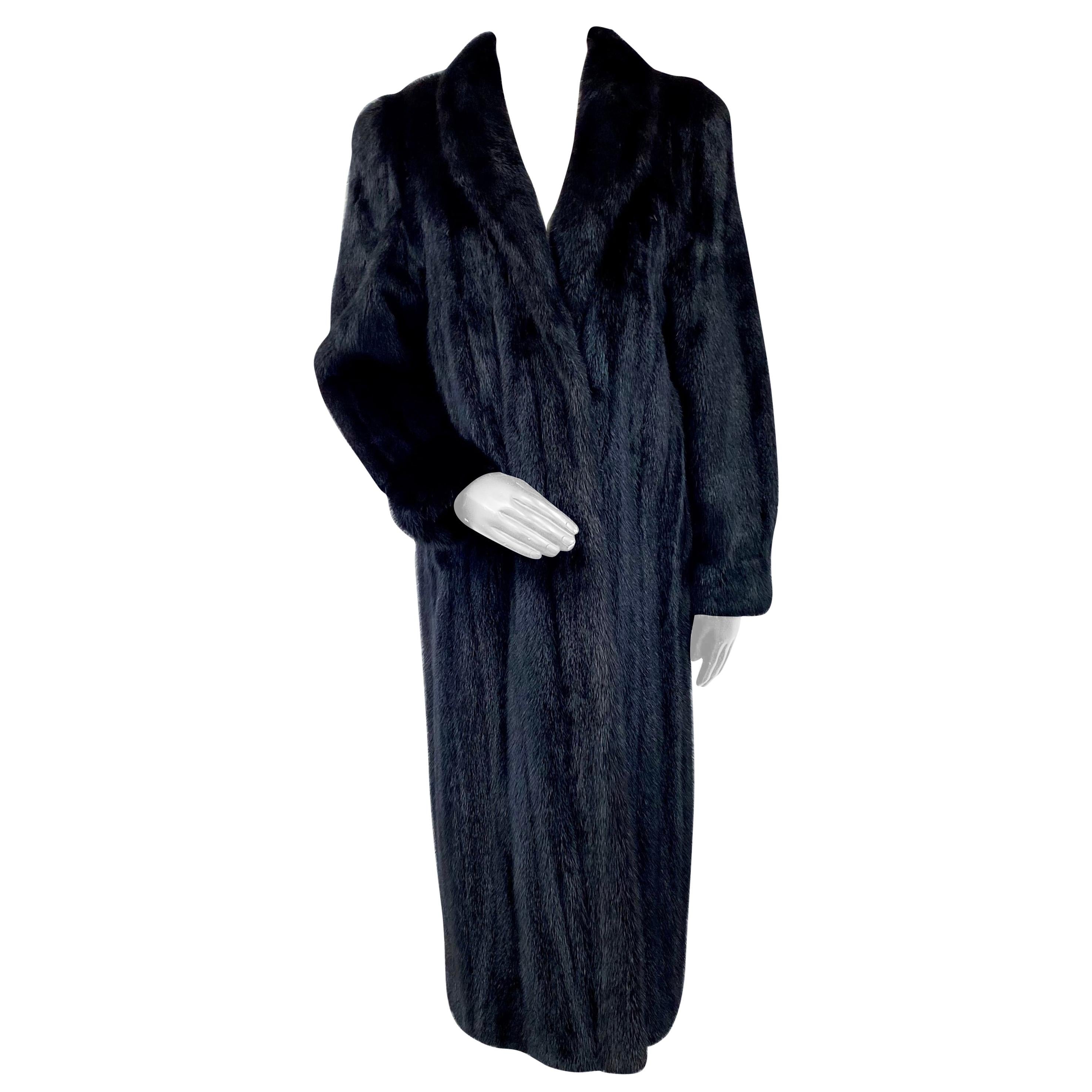 Vincenzo Black Opal Mink Fur Coat (Size 8-S) For Sale