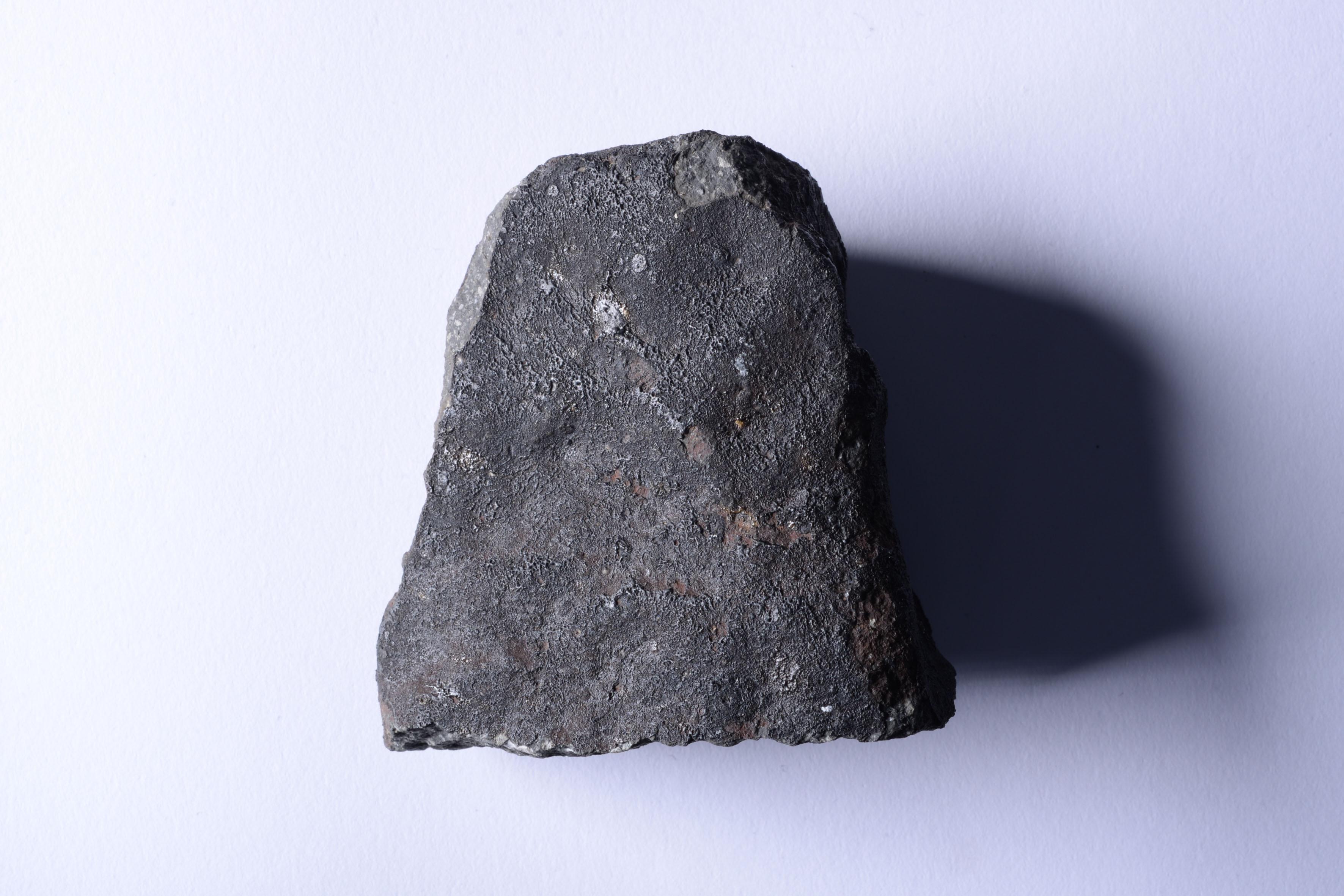 D'étoile pré-solaire - Un morceau de la météorite Allende Excellent état - En vente à London, GB