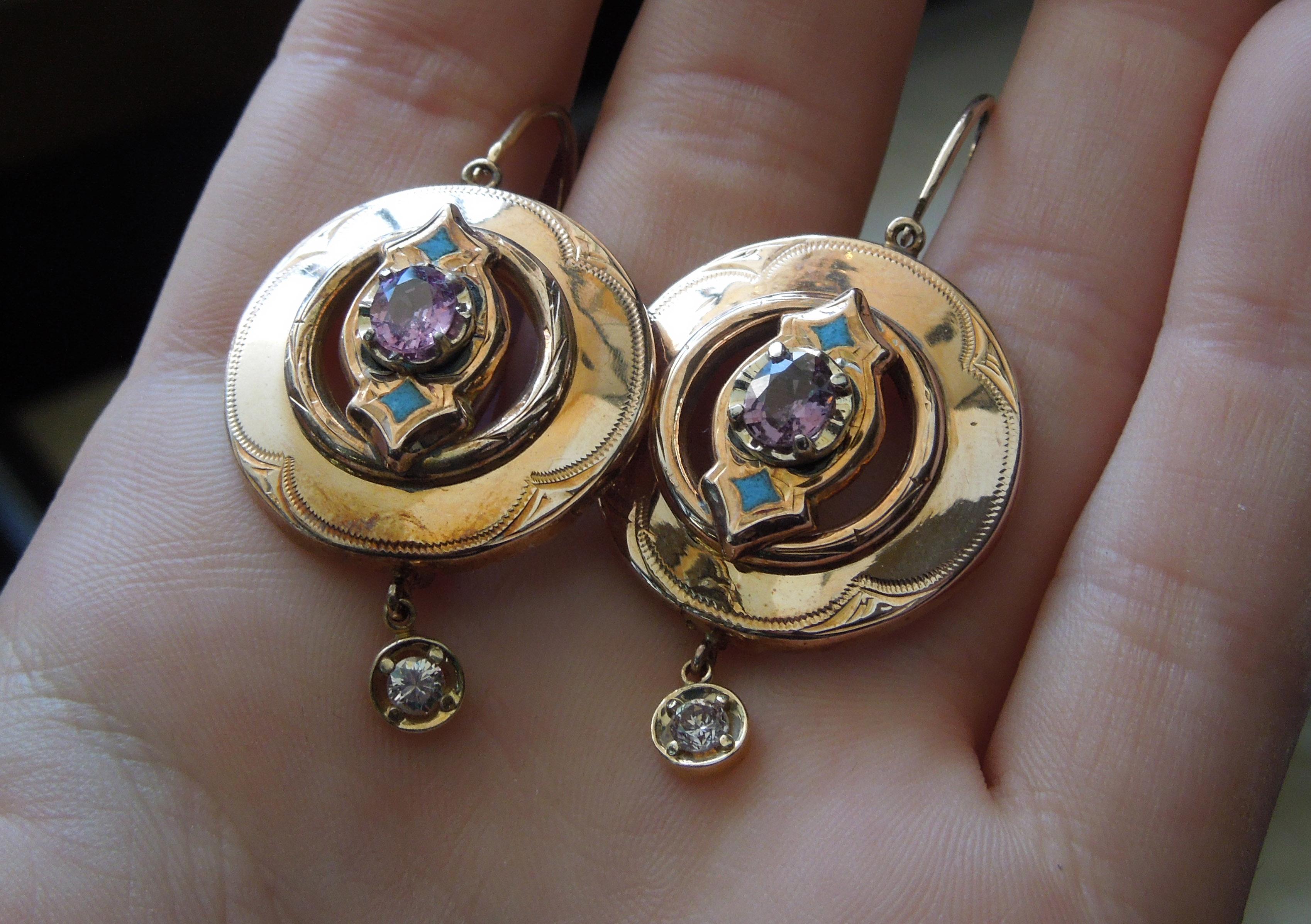 Pre-Victorian Pink Sapphire Roman Shield Earrings In Good Condition For Sale In METAIRIE, LA