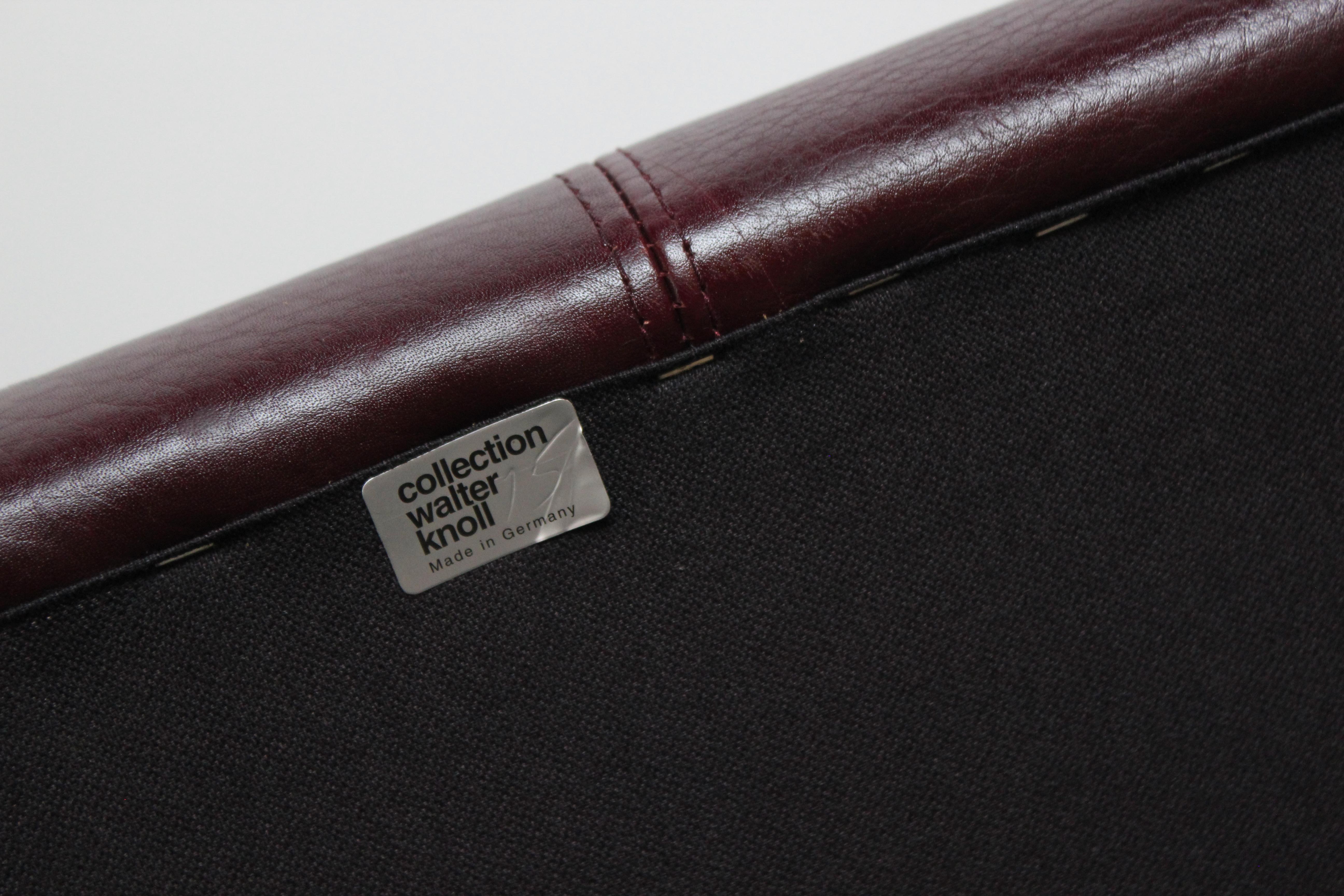 Preben Fabricius per Walter Knoll Divano in pelle cordovan e acciaio cromato in vendita 13