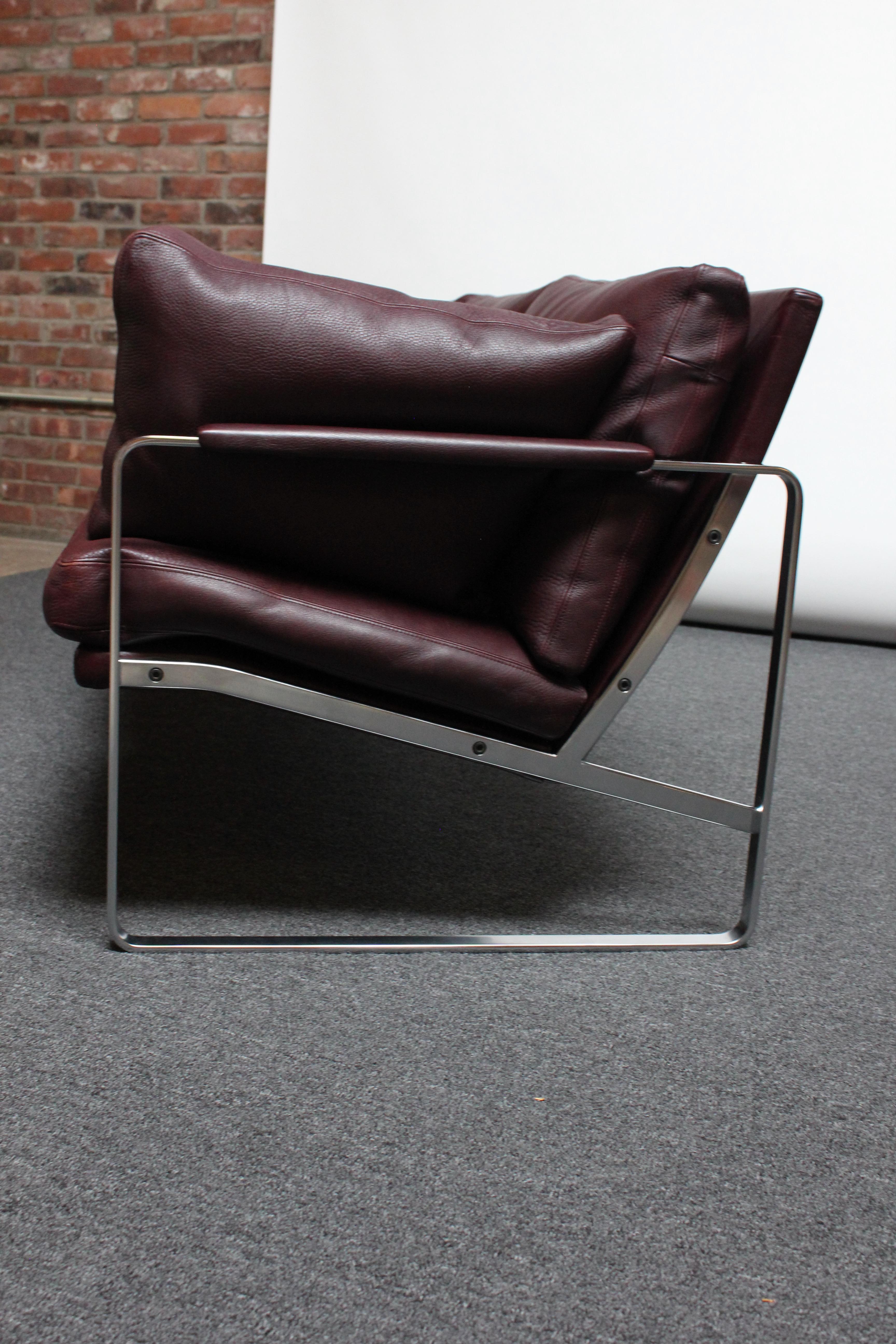 Preben Fabricius for Walter Knoll Cordovan Leather and Chromed Steel Sofa  In Good Condition For Sale In Brooklyn, NY