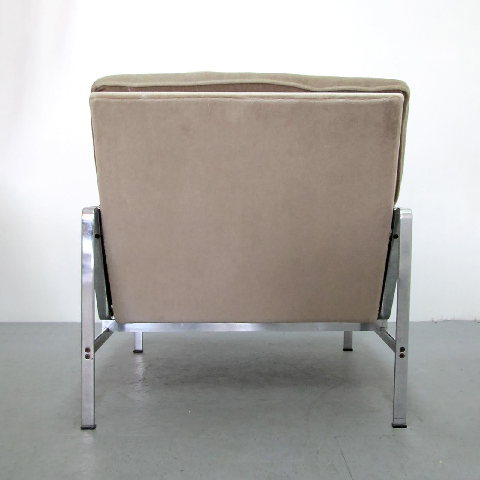 Mid-20th Century Preben Fabricius & Jørgen Kastholm Arm Chair Modell FK 6720 For Sale