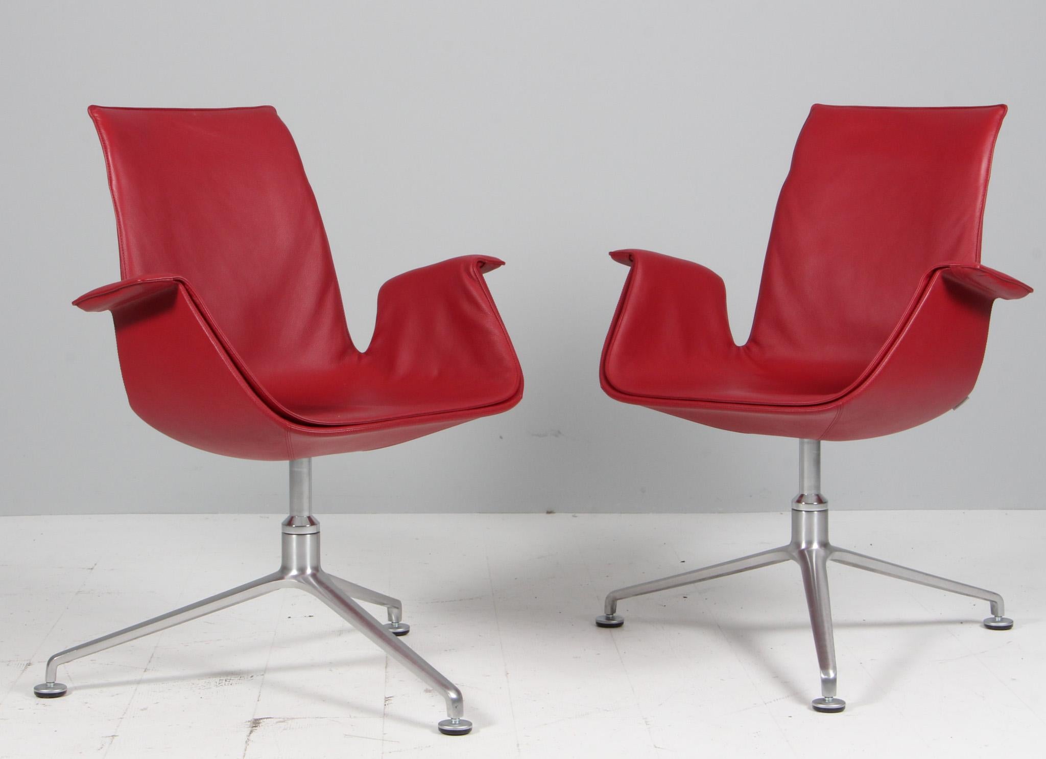 Preben Fabricius & Jørgen Kastholm sillones tulipán de cuero rojo indio

Estructura de acero cepillado.

Fabricado por Walter Knoll.

Precio por silla