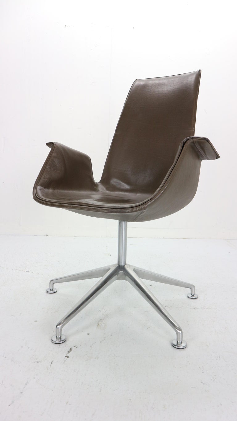 Preben Fabricius and Jørgen Kastholm "Bird" Armchairs Model-FK672 for Walter  Knoll For Sale at 1stDibs