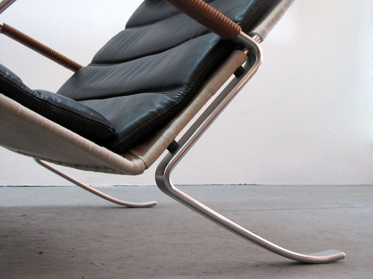 Leather Preben Fabricius Jørgen Kastholm FK 87 'Grasshopper' Chaise Longue