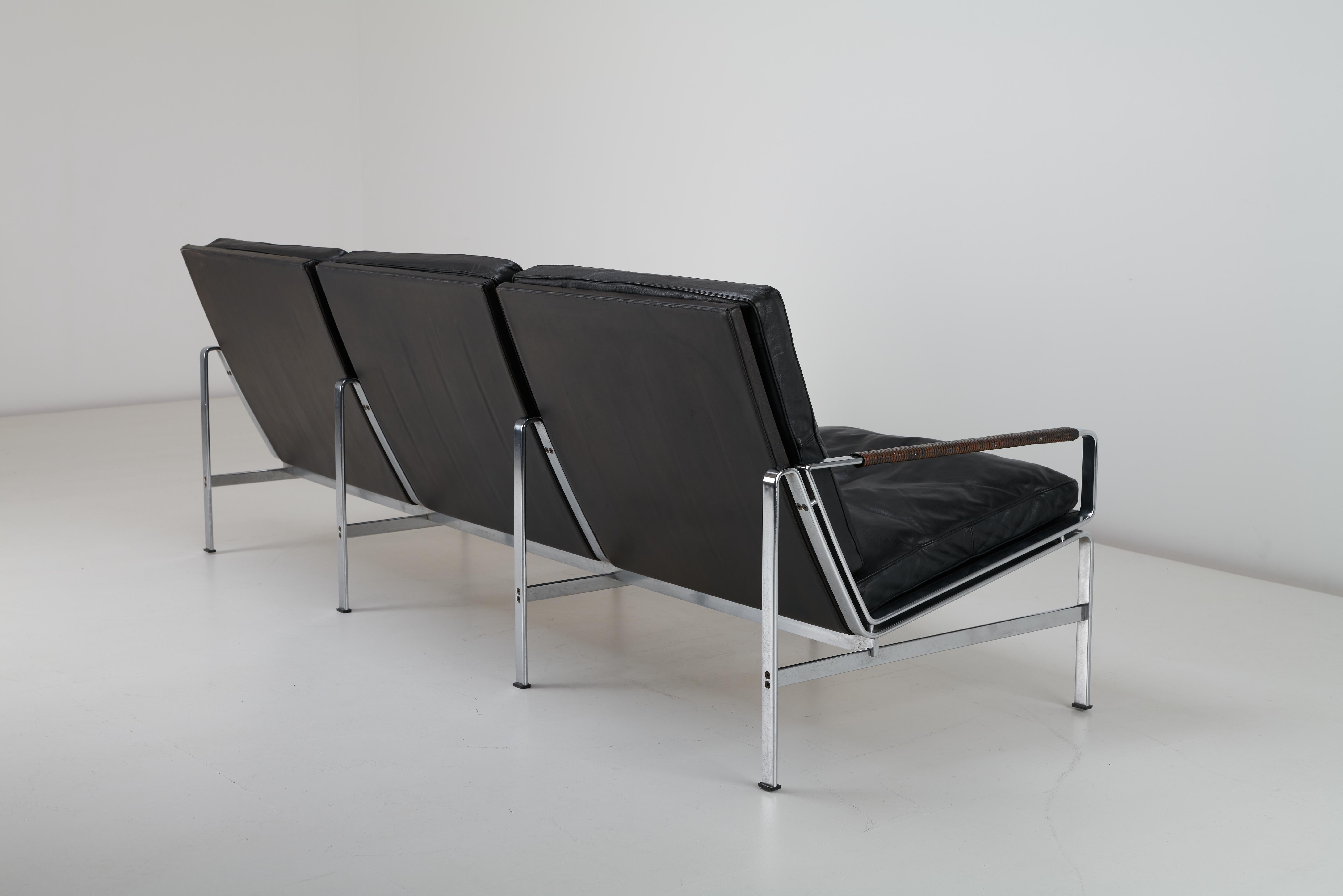 Preben Fabricius & Jørgen Kastholm, Ledersofa FK 6720 für Kill International (Deutsch) im Angebot