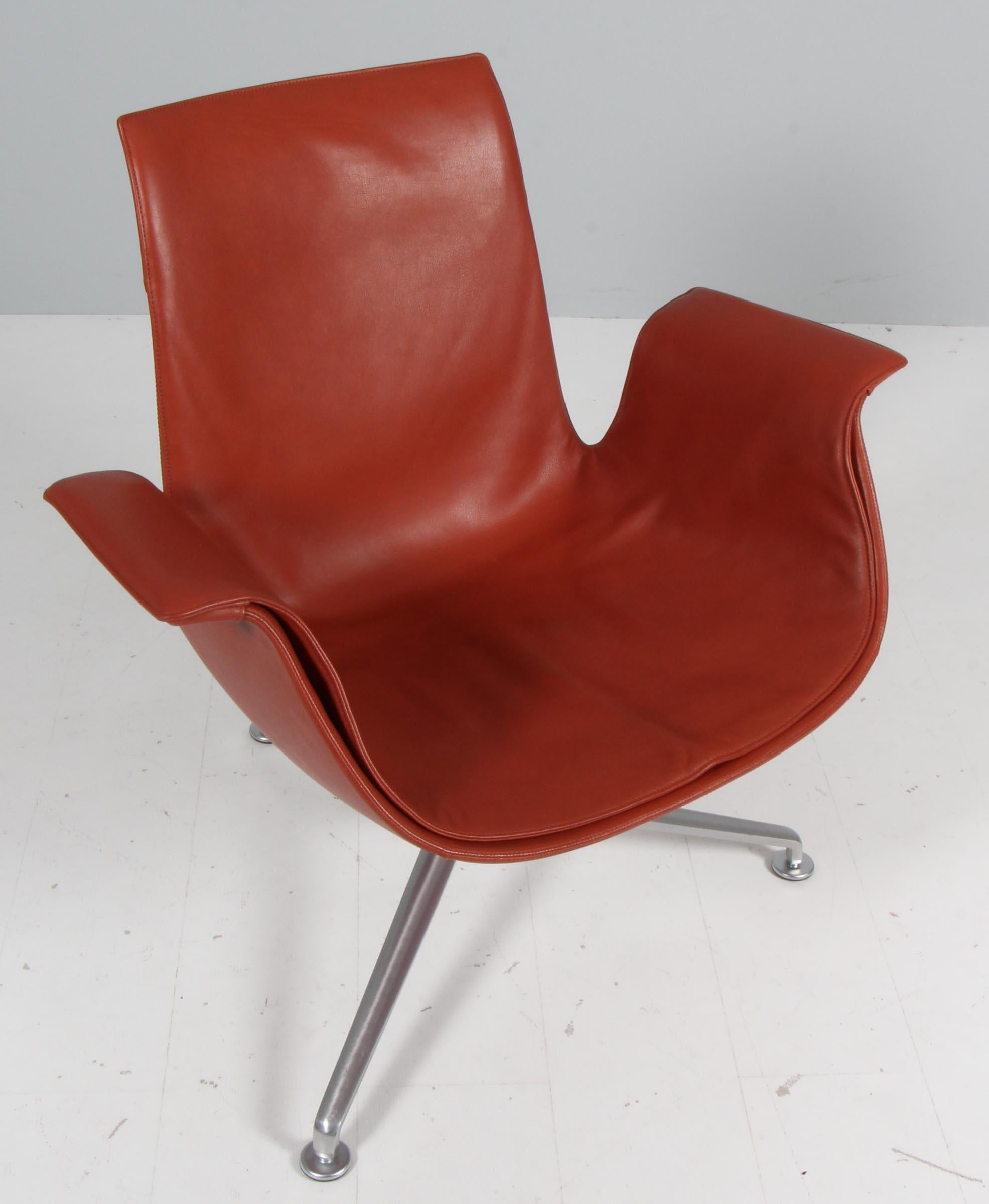 Preben Fabricius & Jørgen Kastholm tulip lounge chair in red brown leather

Frame of brushed steel.

Made by Walter Knoll.