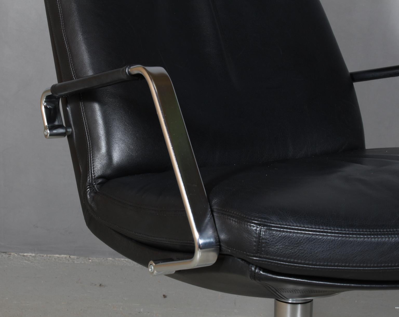 Preben Fabricius & Jørgen Kastholm, Lounge Chair, Model FK 86 In Excellent Condition In Esbjerg, DK
