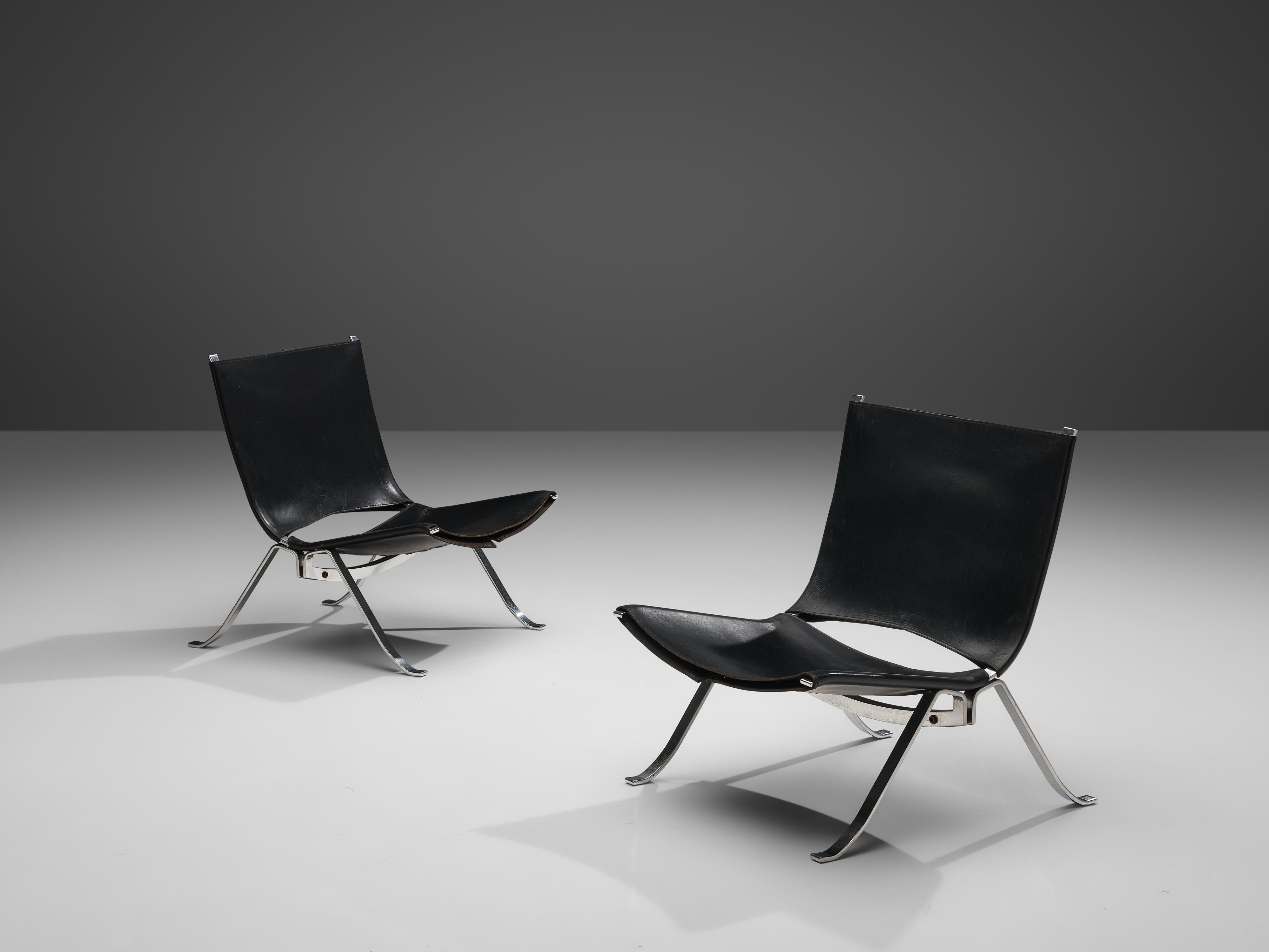 Preben Fabricius for Arnold Exclusiv, pair of easy chairs, chromed steel, black leather, Denmark, 1971

A pair of lounge chairs by Preben Fabricius. The very well-formed metal frames hold a sturdy black leather upholstery, tied together with a rope.