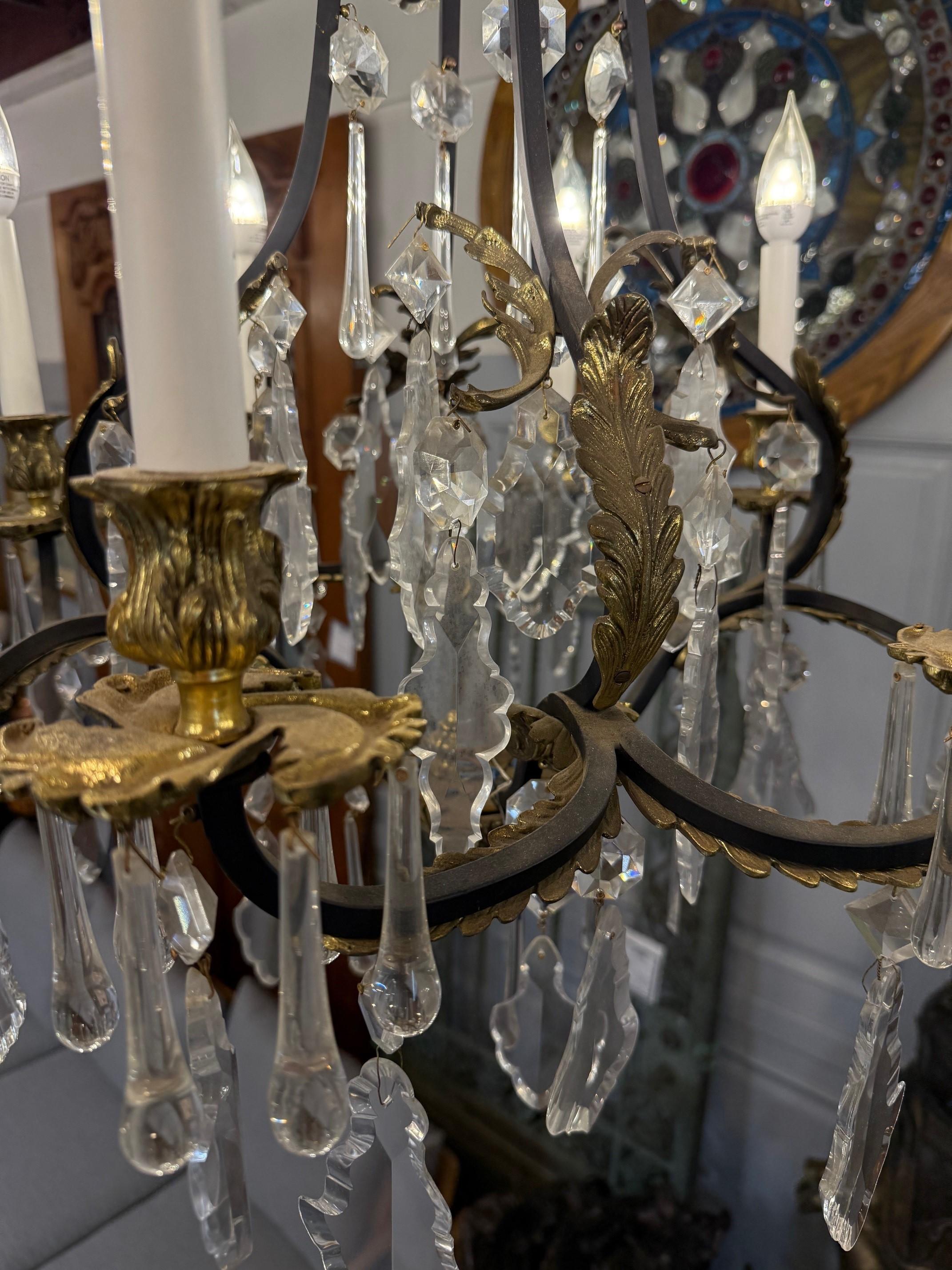 Preciosa Lighting Lampadario a 8 bracci in ottone e ferro con cristalli tagliati a mano di Boemia in vendita 5