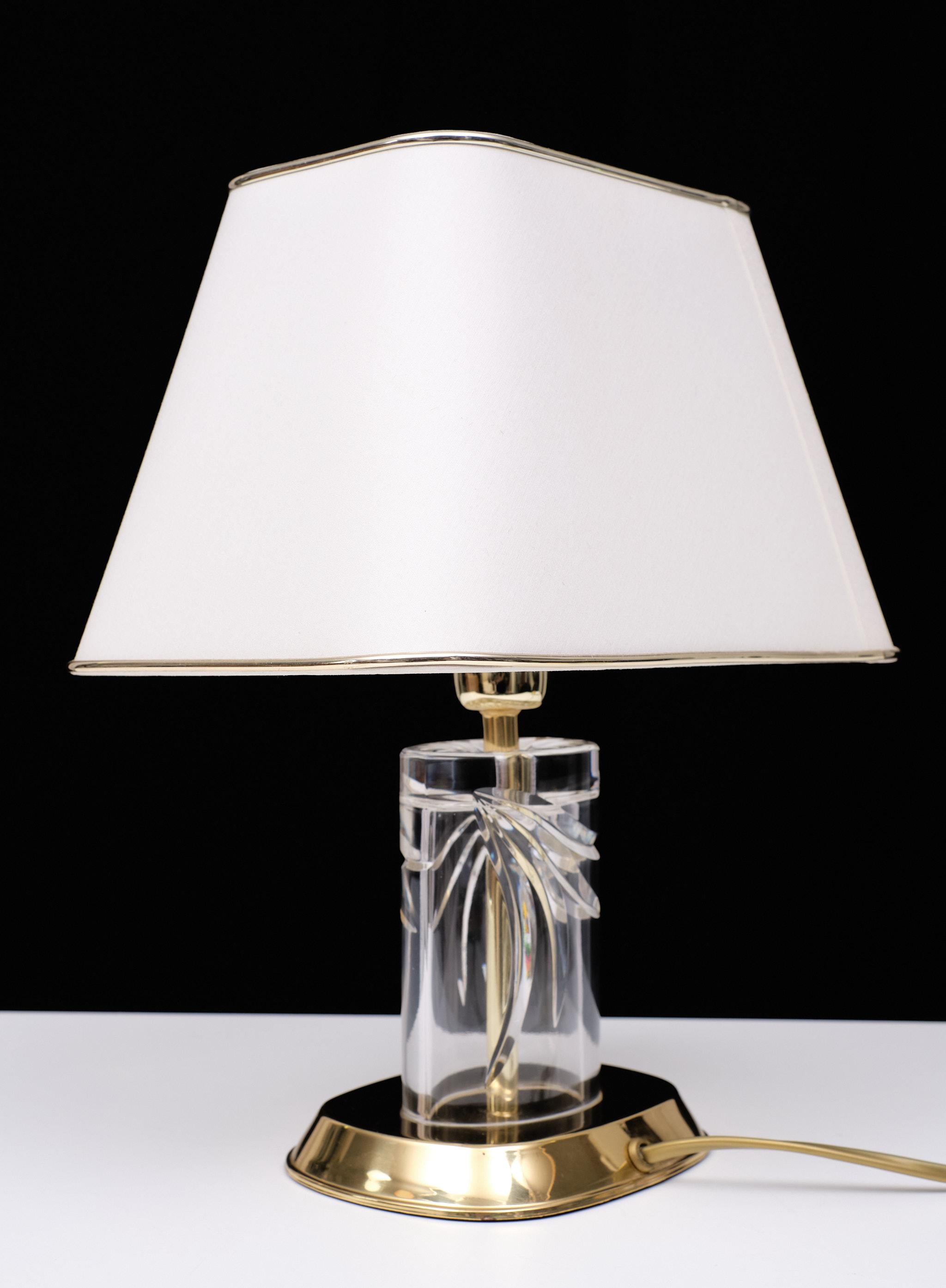Preciosa Top quality pristine Bohemian Crystal Table  lamp Czech Republic For Sale 4