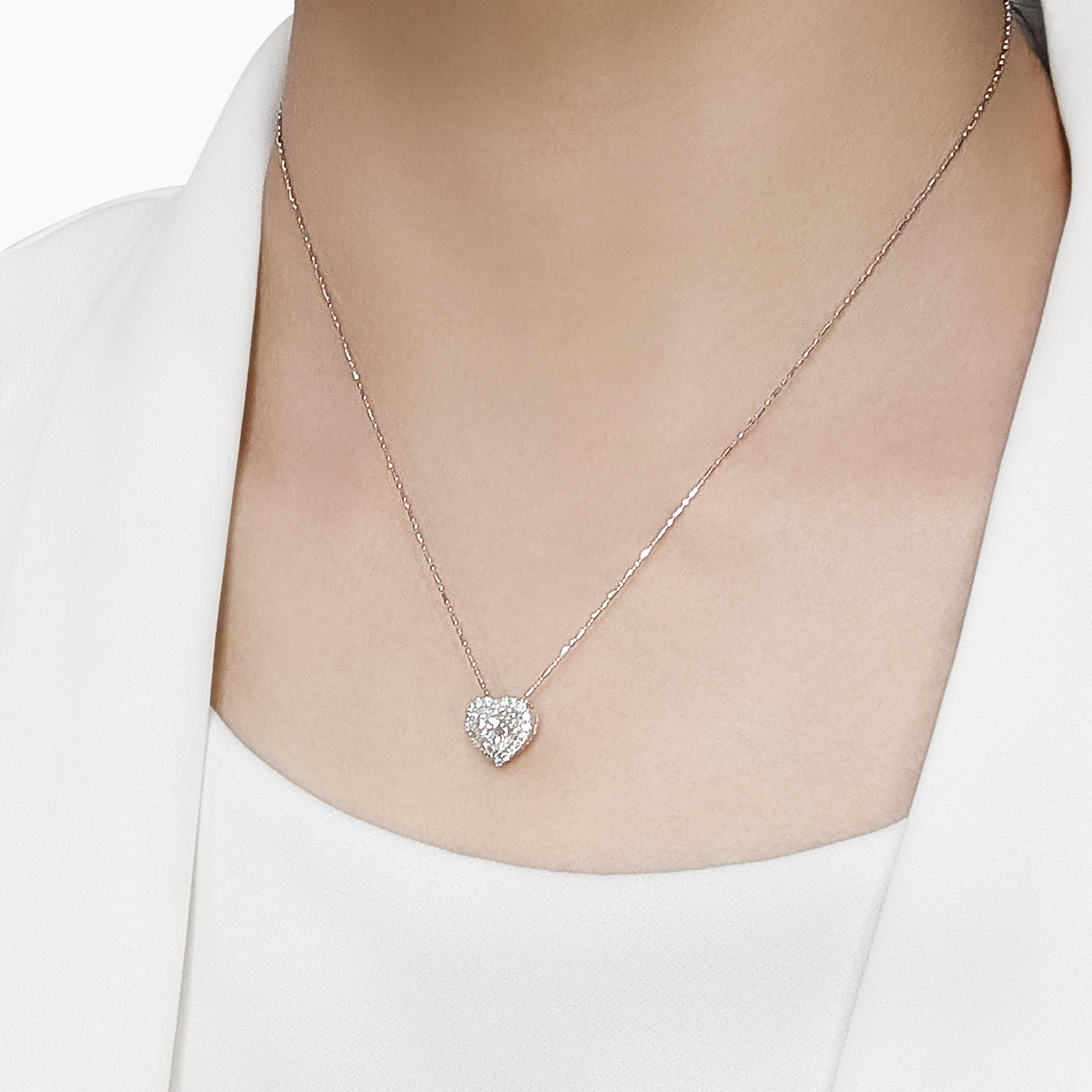 Prezioso ciondolo a forma di aureola con diamanti naturali da 1,71 carati di Fonder in oro bianco 18 carati in vendita 3