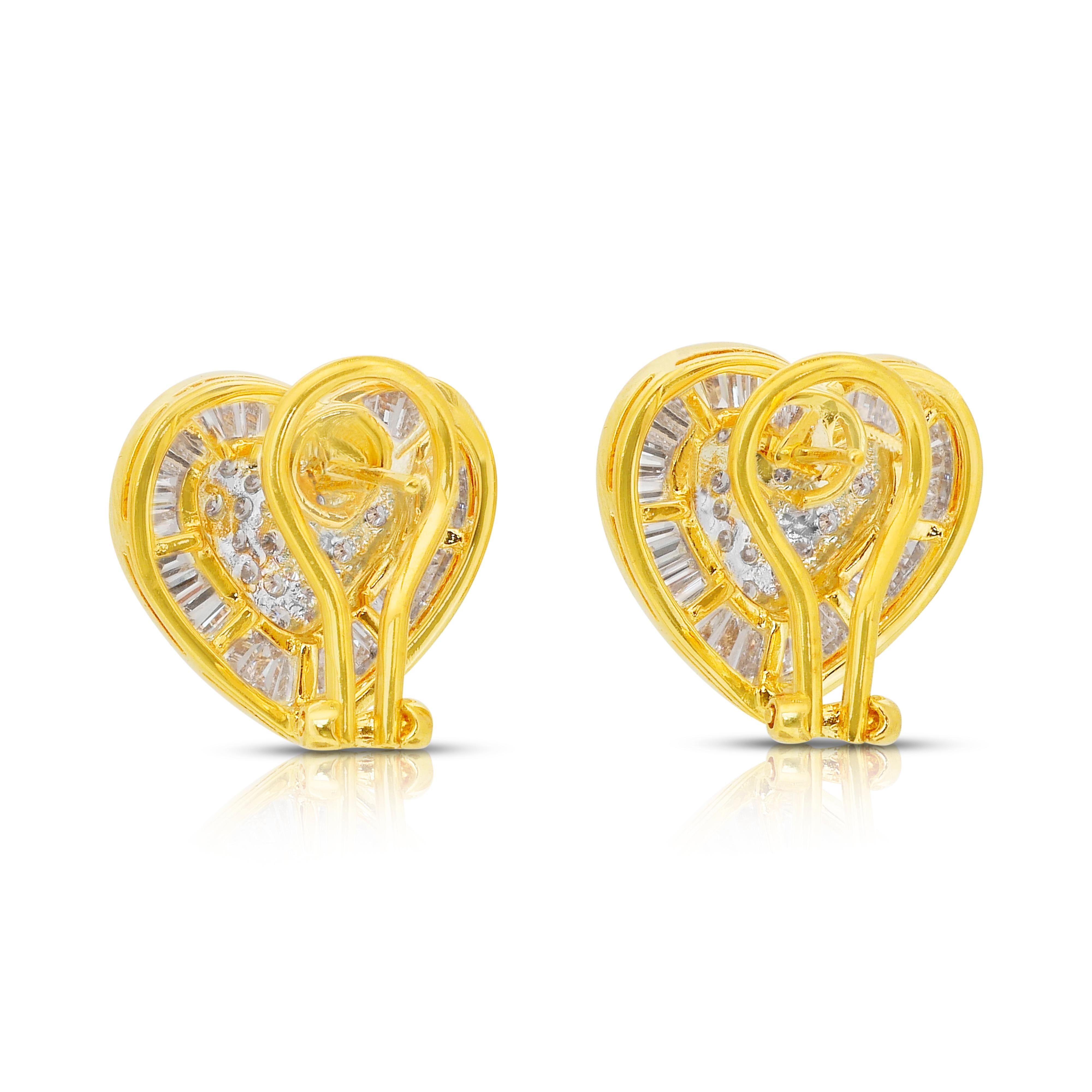 Boucles d'oreilles en forme de cœur en or jaune et blanc 18 carats - IGI en vente 1