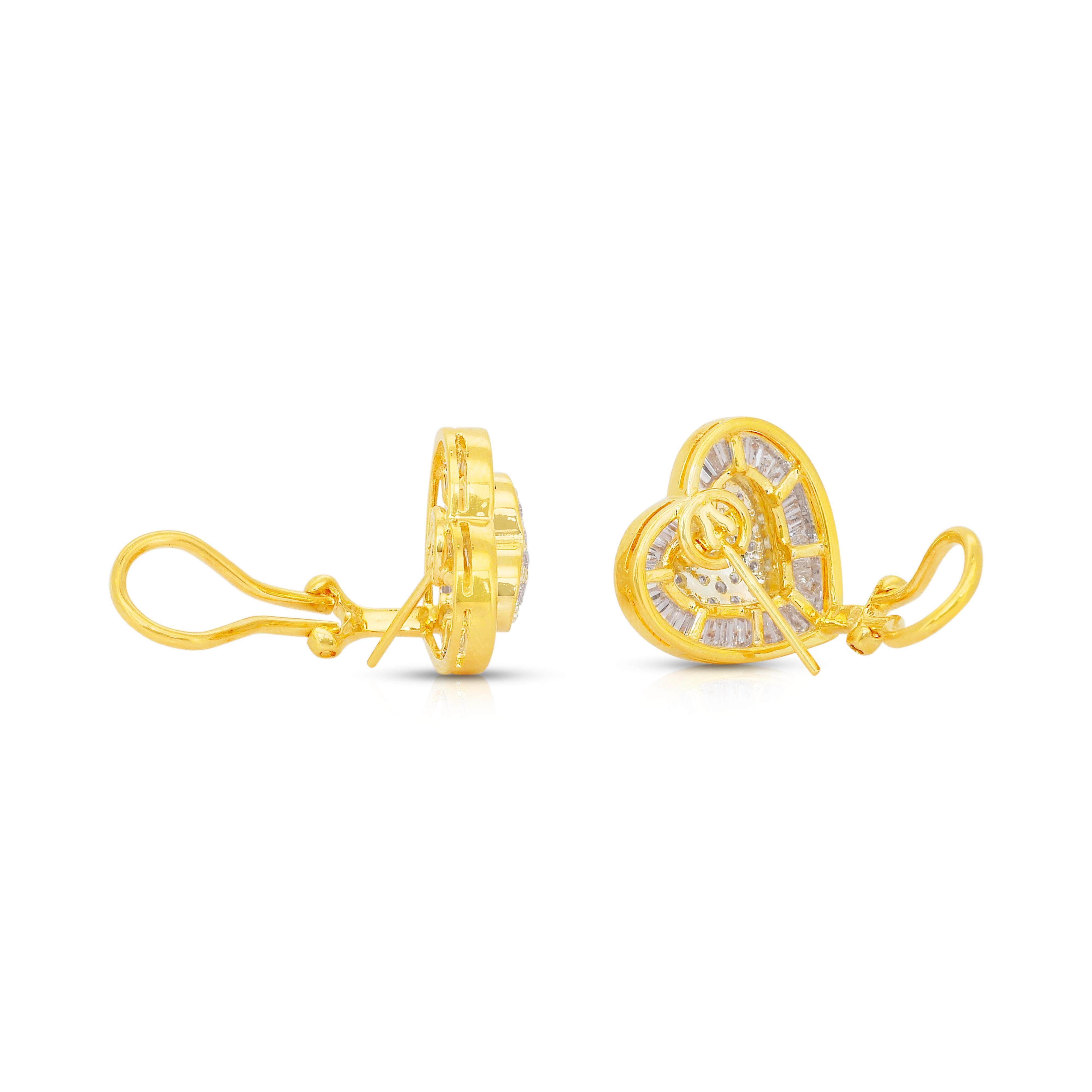 Boucles d'oreilles en forme de cœur en or jaune et blanc 18 carats - IGI en vente 3