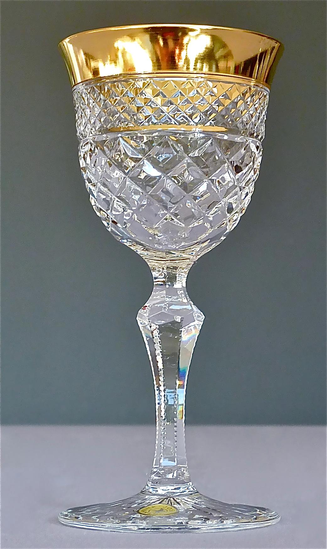 Hollywood Regency 6 verres à vin précieux Moser Josephinenhuette à tige facettée en cristal doré en vente