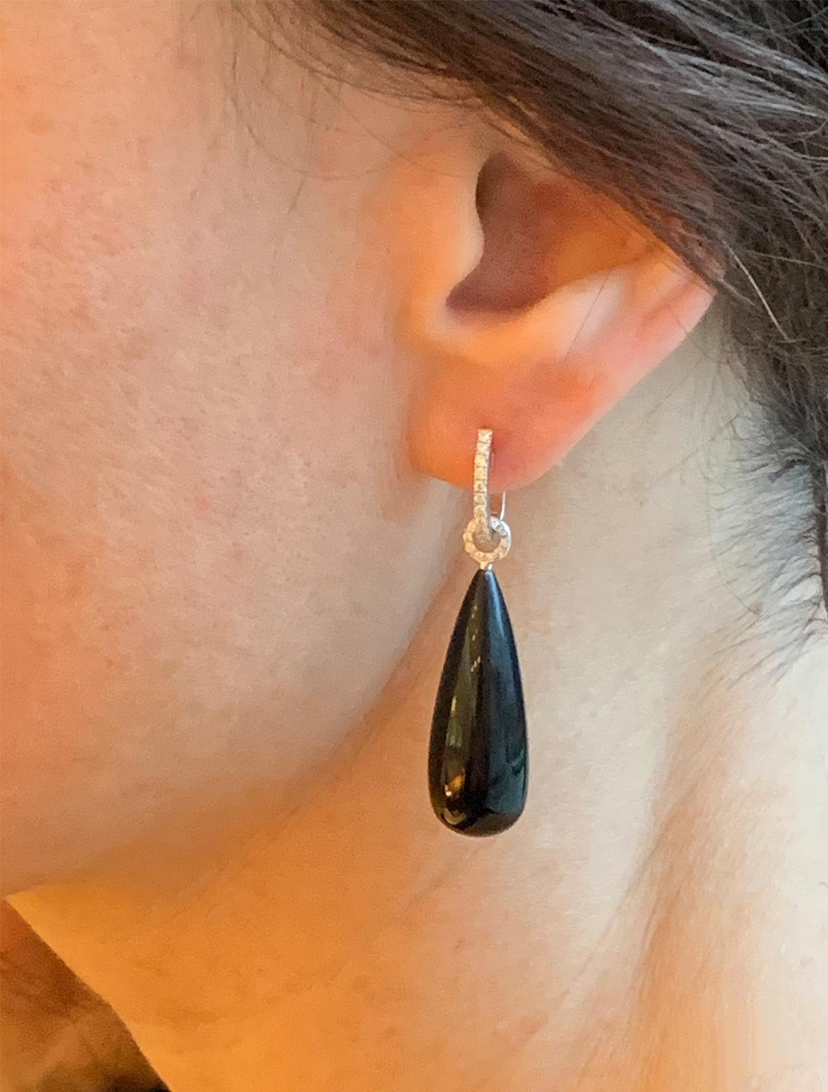 Precious basics earrings in 18 carat white gold with onyx 47.11 ct and diamonds 0.26 ct made by Colleen B. Rosenblat.