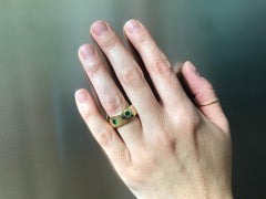 Precious Basics Ring in 18 Carat Yellow Gold, 6 Emeralds 1.05 Carat