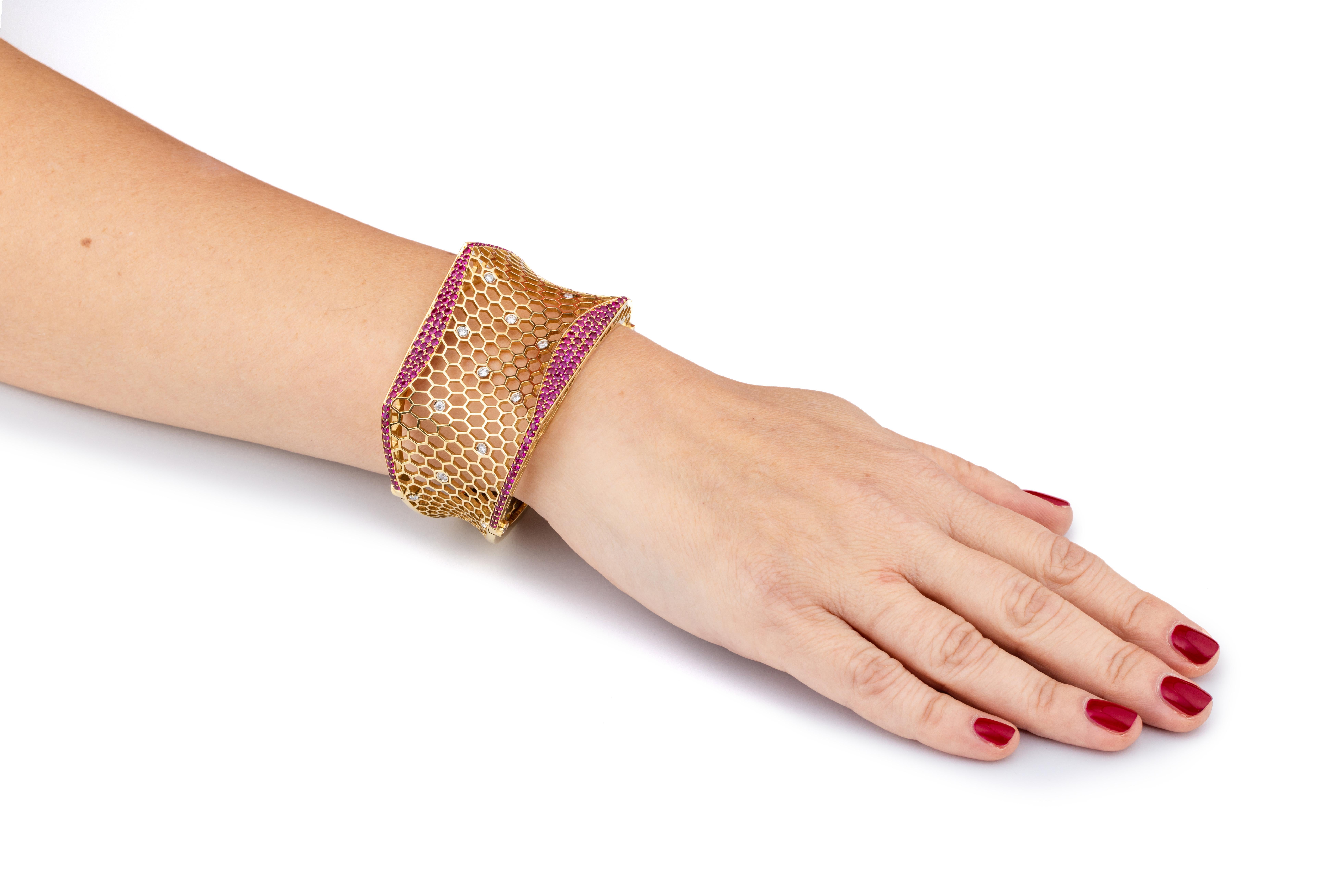 Bracciale irregolare 