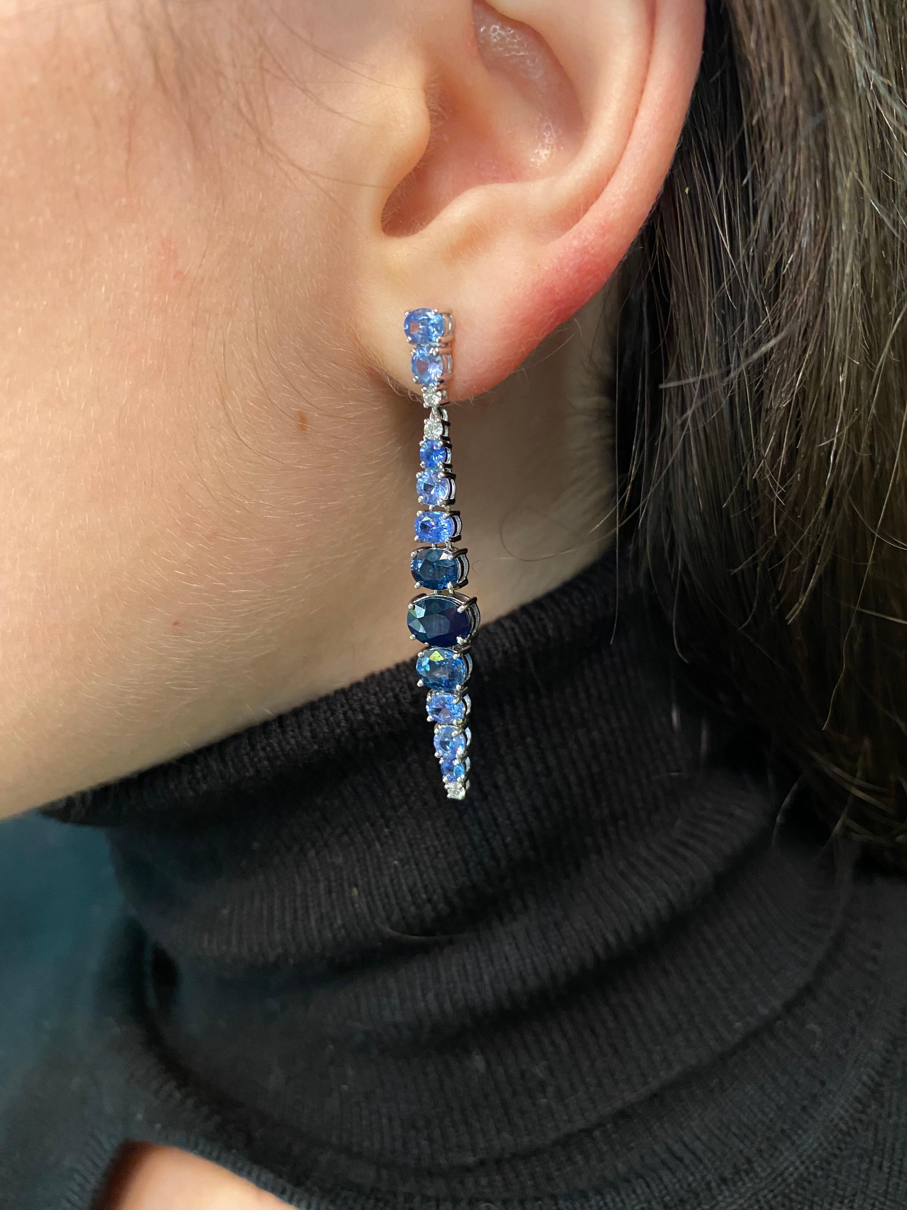 Round Cut Precious Blue Sapphire White Diamond White Gold 18 Karat Drop Earrings For Sale