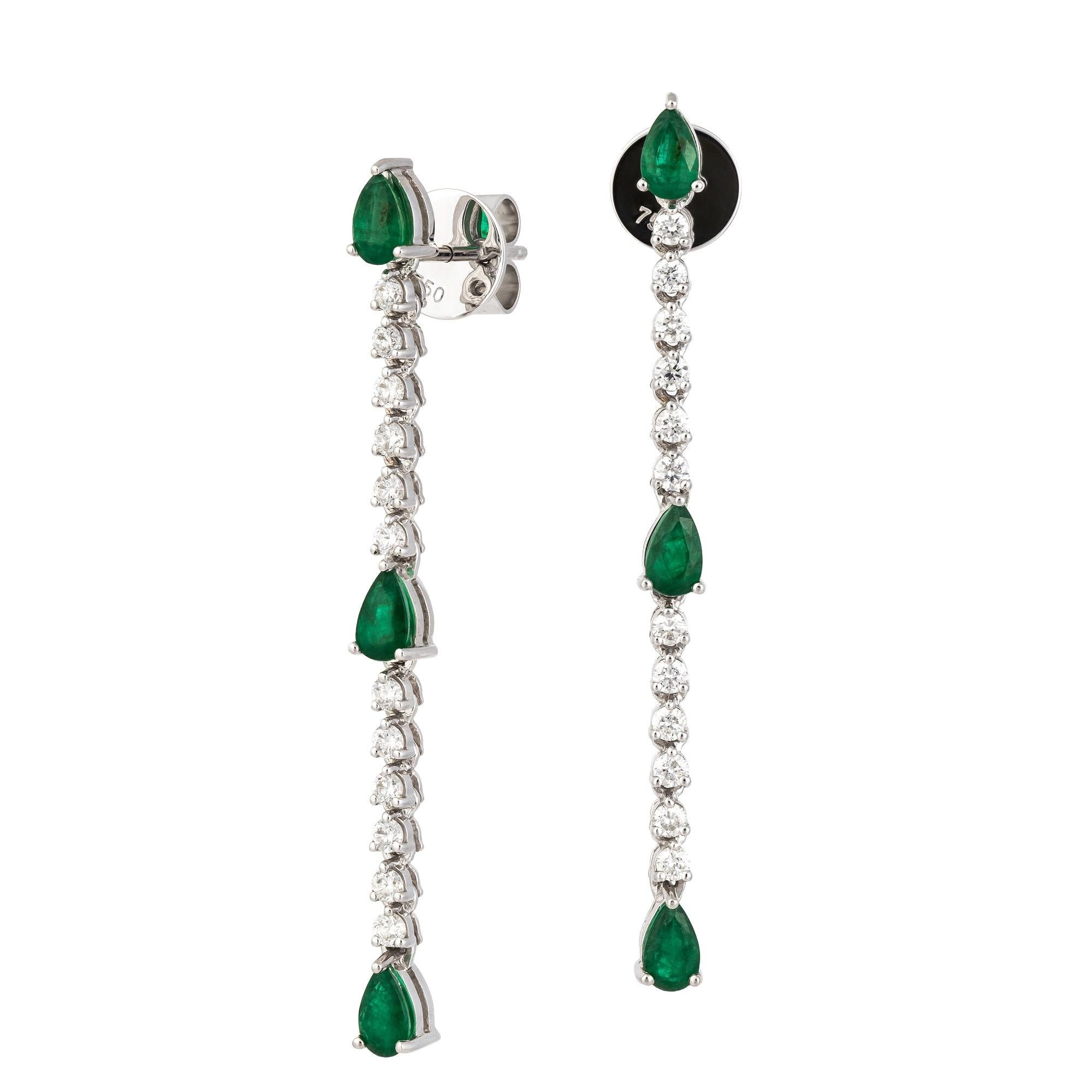 Modern Precious Emerald Diamond Cocktail White 18k Gold Dangle Earrings For Sale