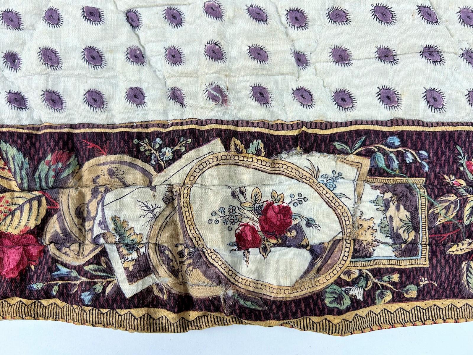 Preziosa trapunta francese stampata a blocchi del periodo Luigi XVI francese CIRCA 1780 In condizioni discrete in vendita a Toulon, FR