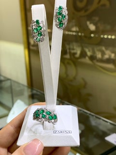 Precious Green Emerald White Diamond Gold Sophisticated Lever-Back Earrings