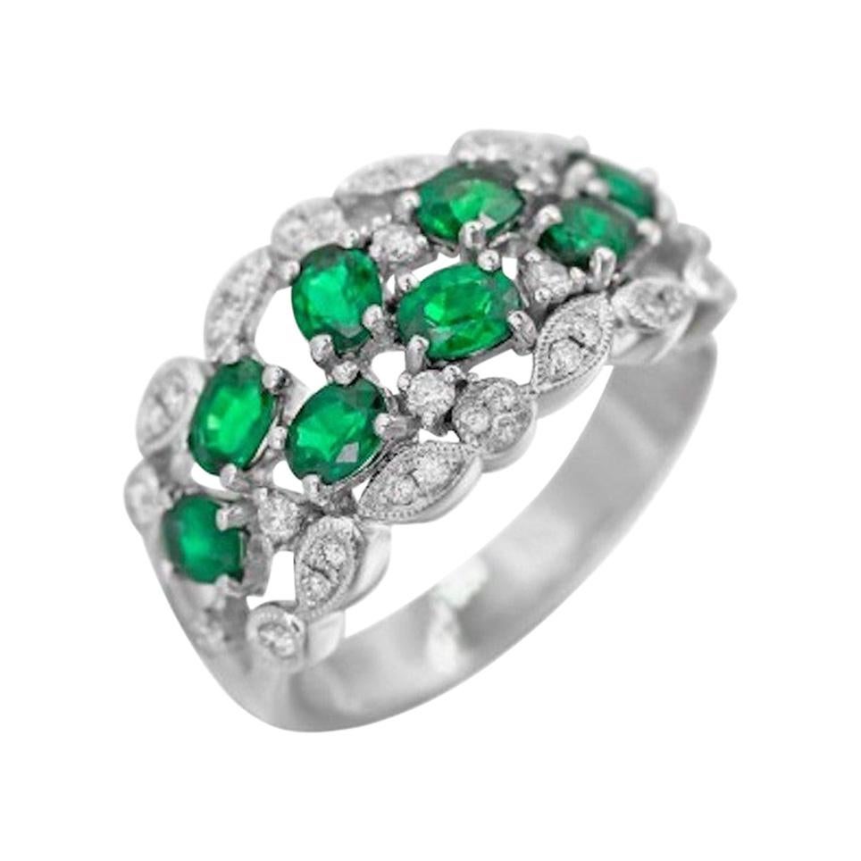 Precious Green Emerald White Diamond White Gold Sophisticated Daily Ring For Sale