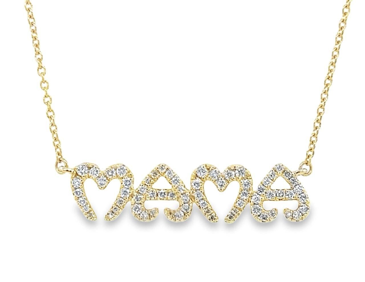Questa bellissima collana MAMA in oro 14K con lettere a forma di cuore è un tributo senza tempo alla maternità. Con scintillanti diamanti naturali incastonati in un design delicato, è perfetto per celebrare le donne forti della tua vita. Indossato