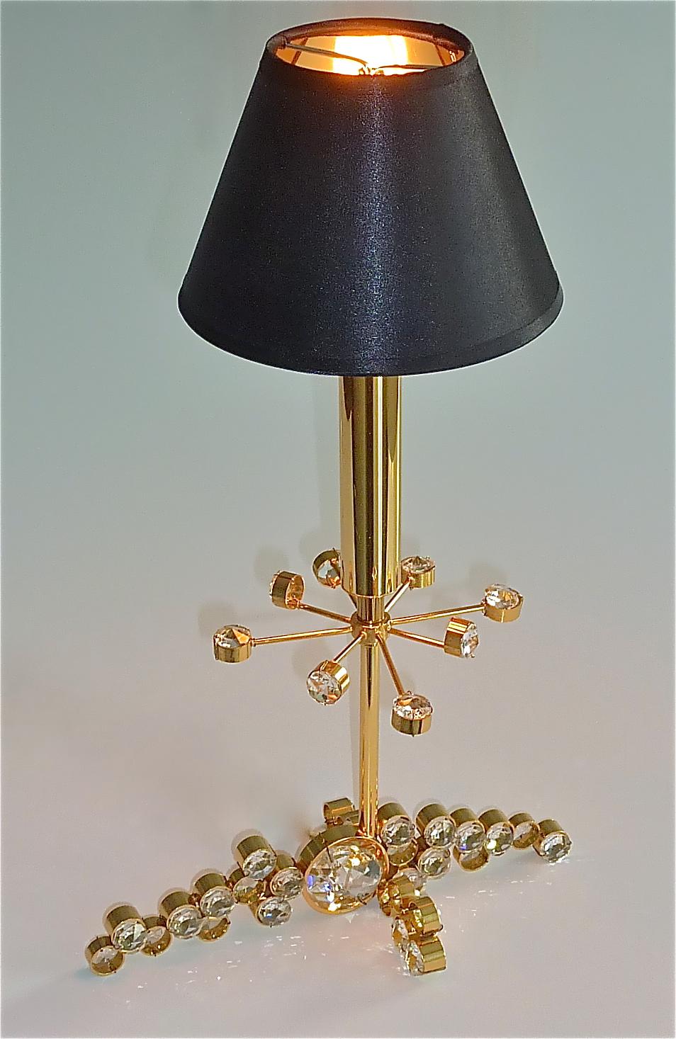 Precious Palwa Table Lamp Gilt Brass Faceted Crystal Glass Lobmeyr Style 1950s In Good Condition For Sale In Nierstein am Rhein, DE