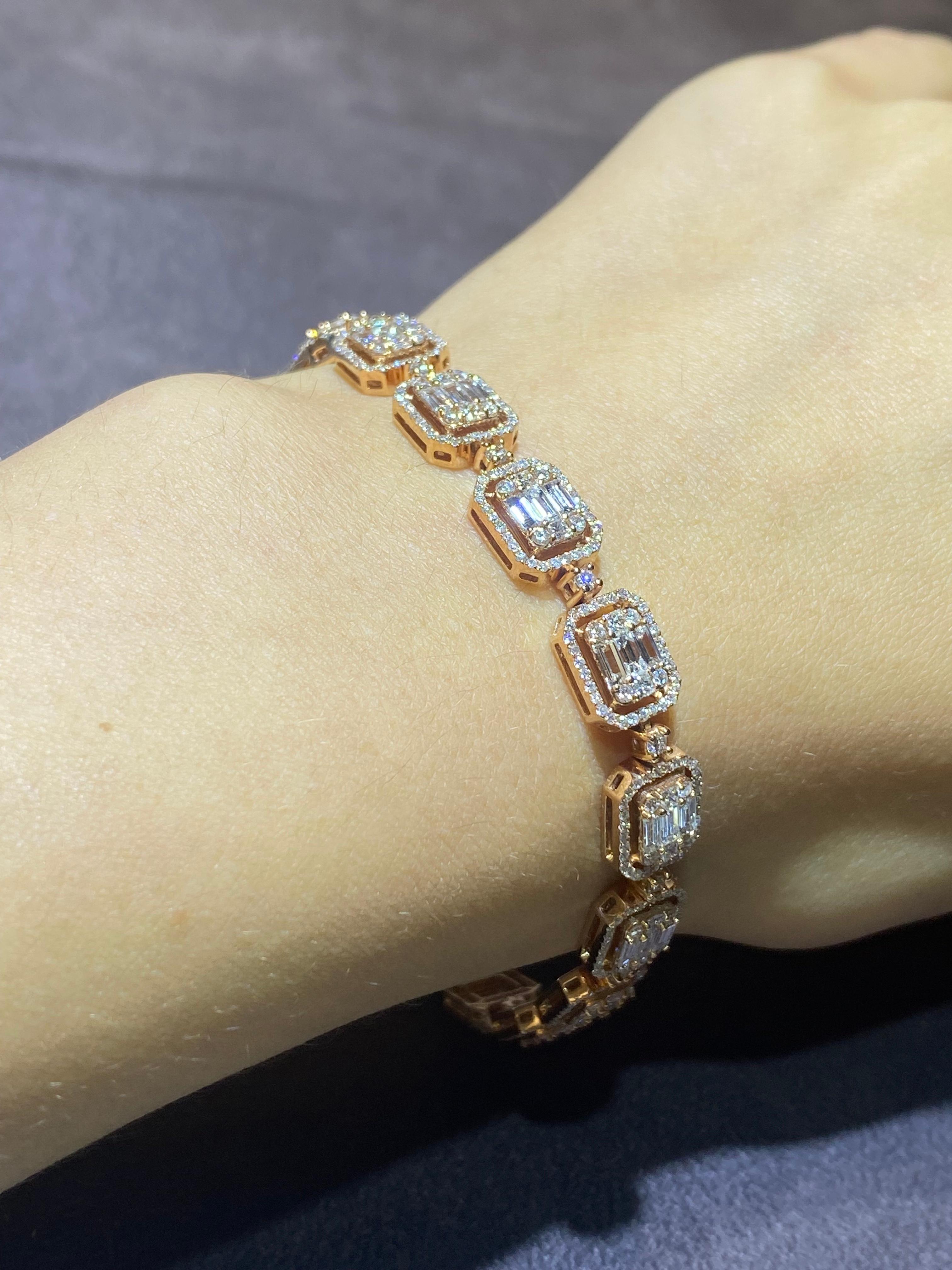 Round Cut Precious Rose 18K Gold Diamond Bracelet for Her For Sale