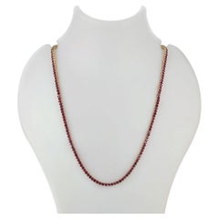 Collier « tennis » en or jaune 14 carats serti de rubis précieux – Bijoux de luxe – 17"