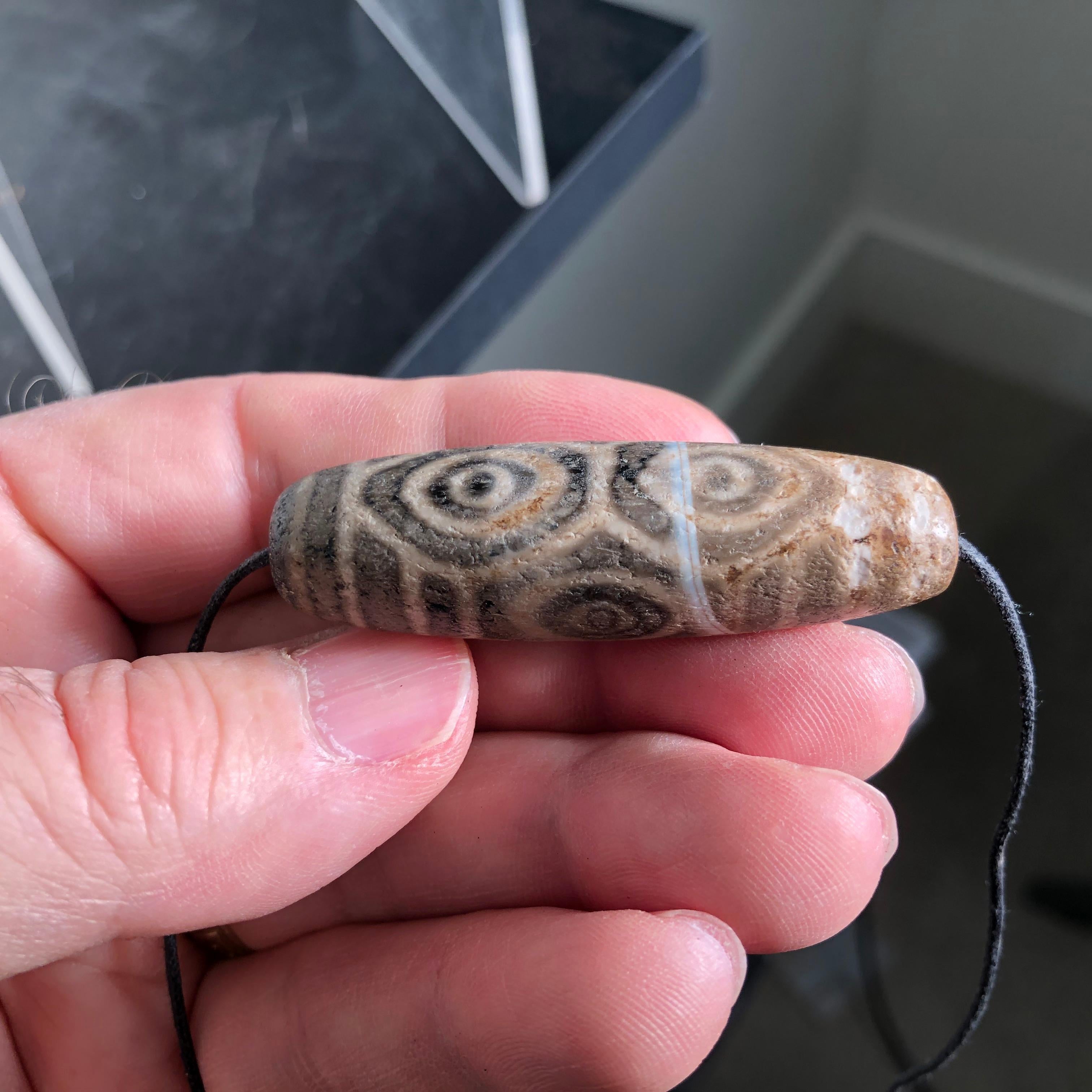 Precious Protective Tibet Antique Six Eye Dzi Bead Amulet Necklace 7